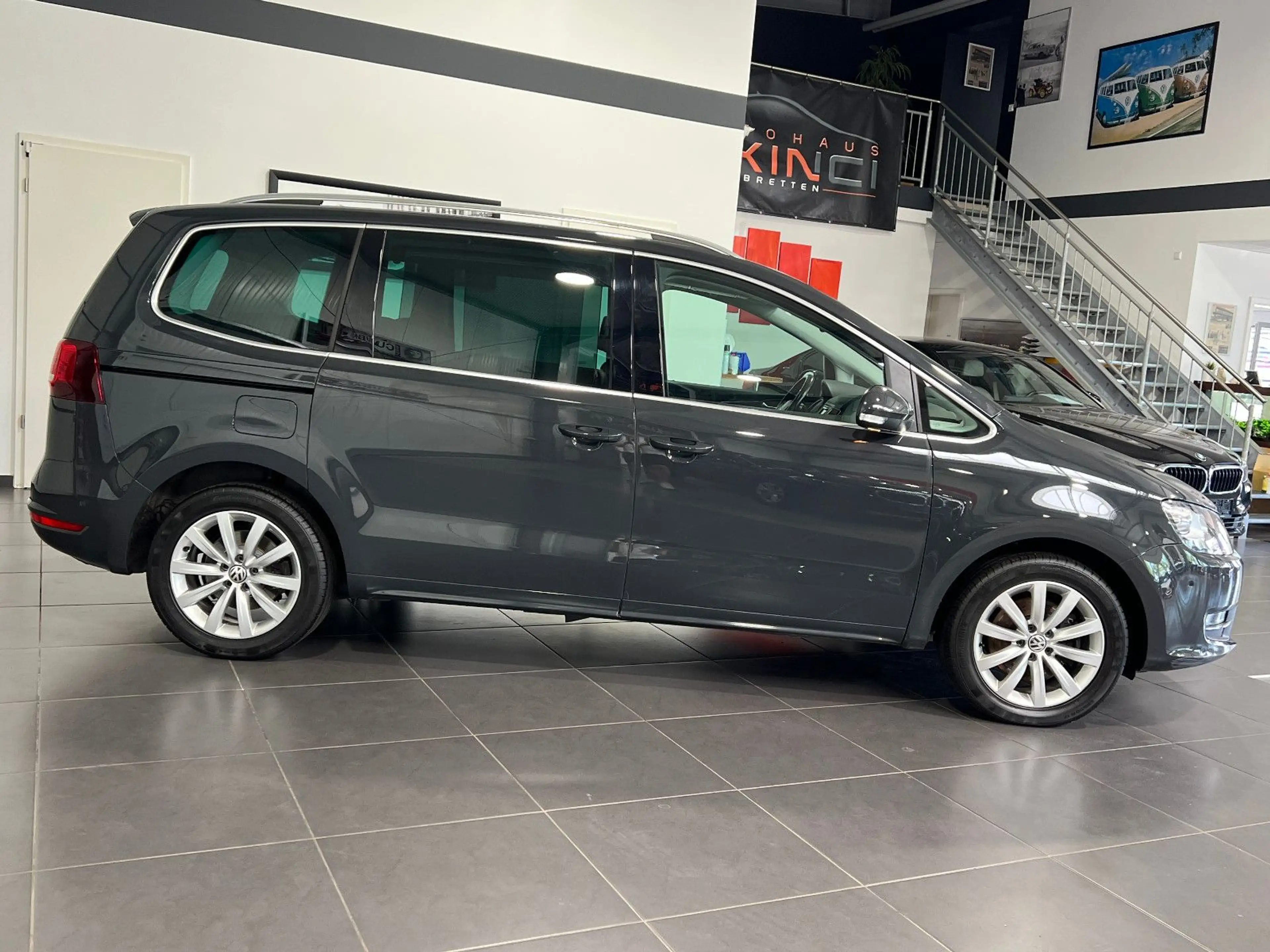 Volkswagen Sharan 1.4 TSI Automatik **7-Sitze*Leder*Xenon** — photo 7