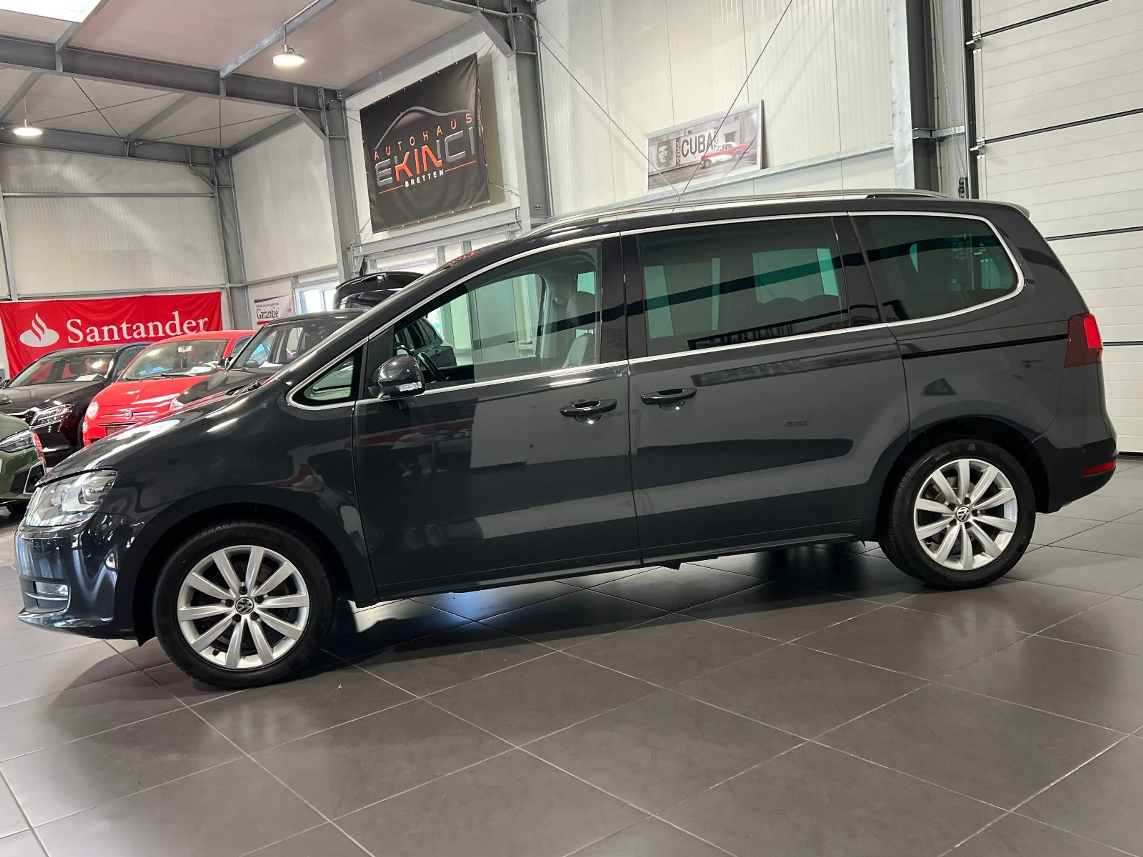 Volkswagen Sharan 1.4 TSI Automatik **7-Sitze*Leder*Xenon** — photo 3