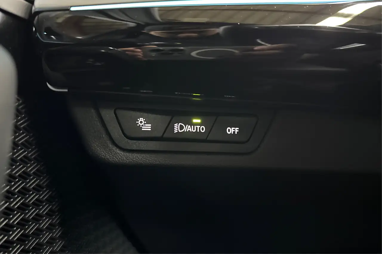 BMW X1 снимка BMW X1