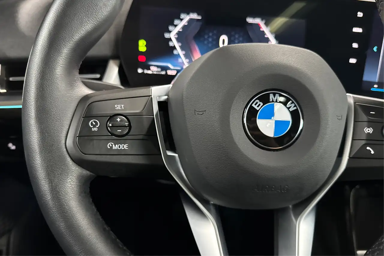 BMW X1 снимка BMW X1