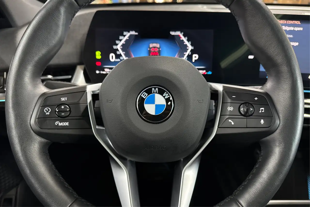 BMW X1 снимка BMW X1