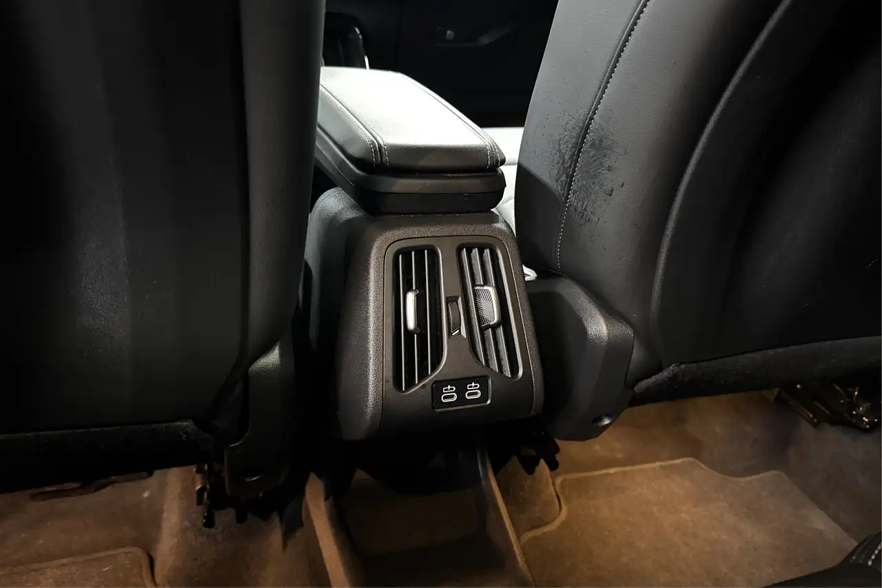 BMW X1 снимка BMW X1