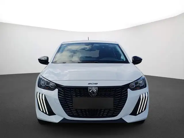 Peugeot 208 view 2