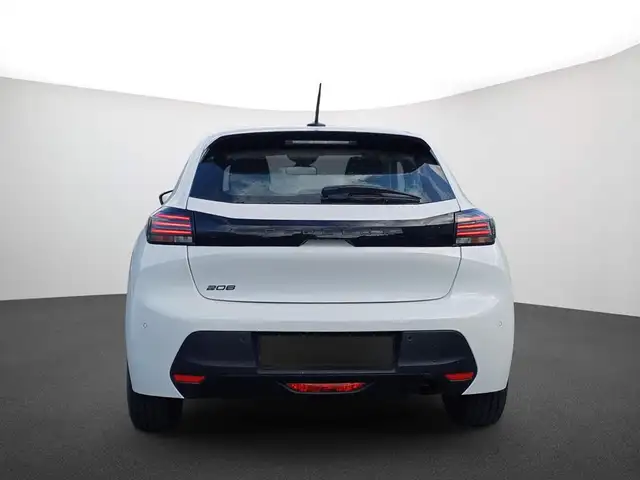 Peugeot 208 view 3