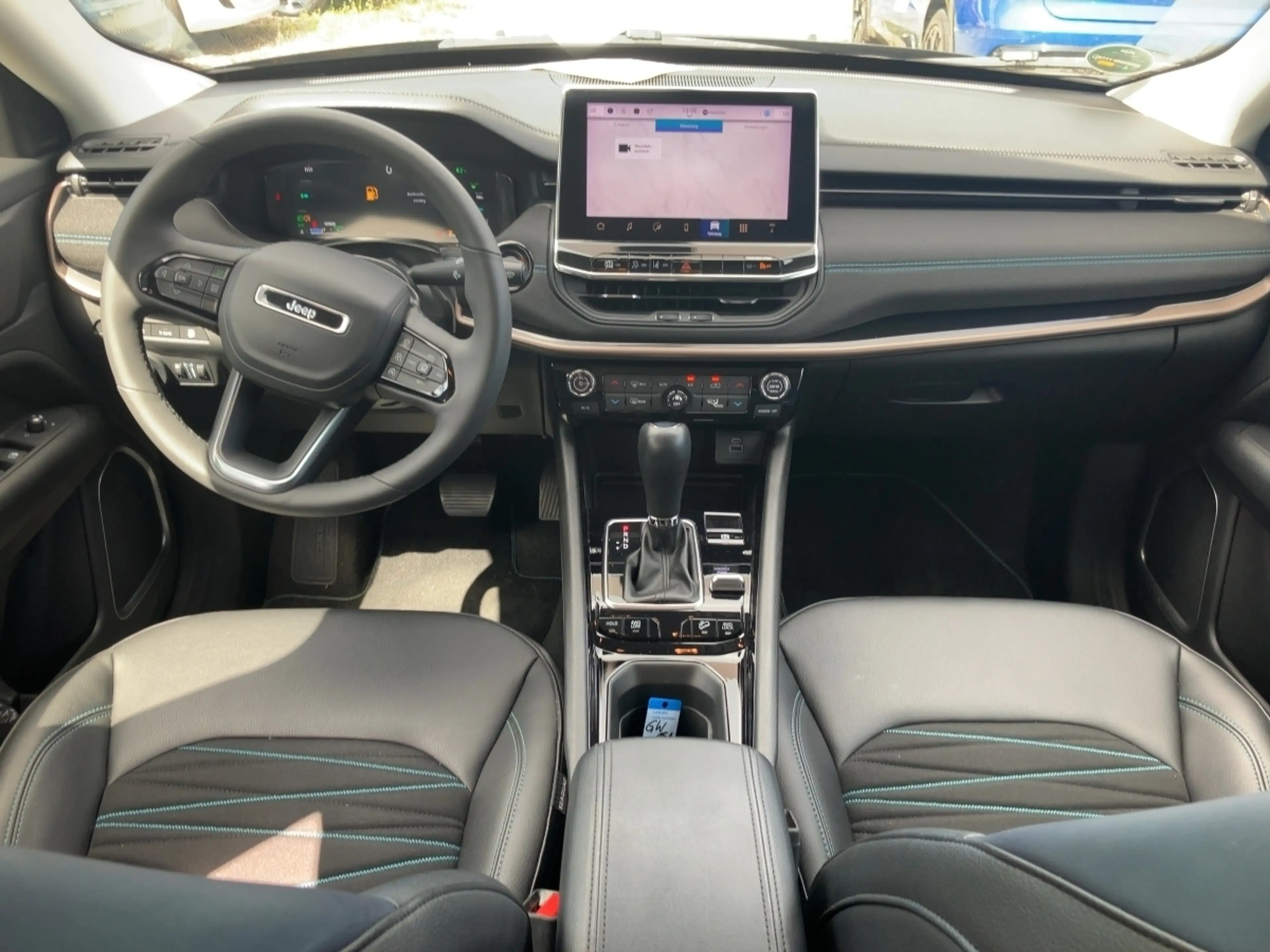 Jeep Compass Upland PHEV — photo 14