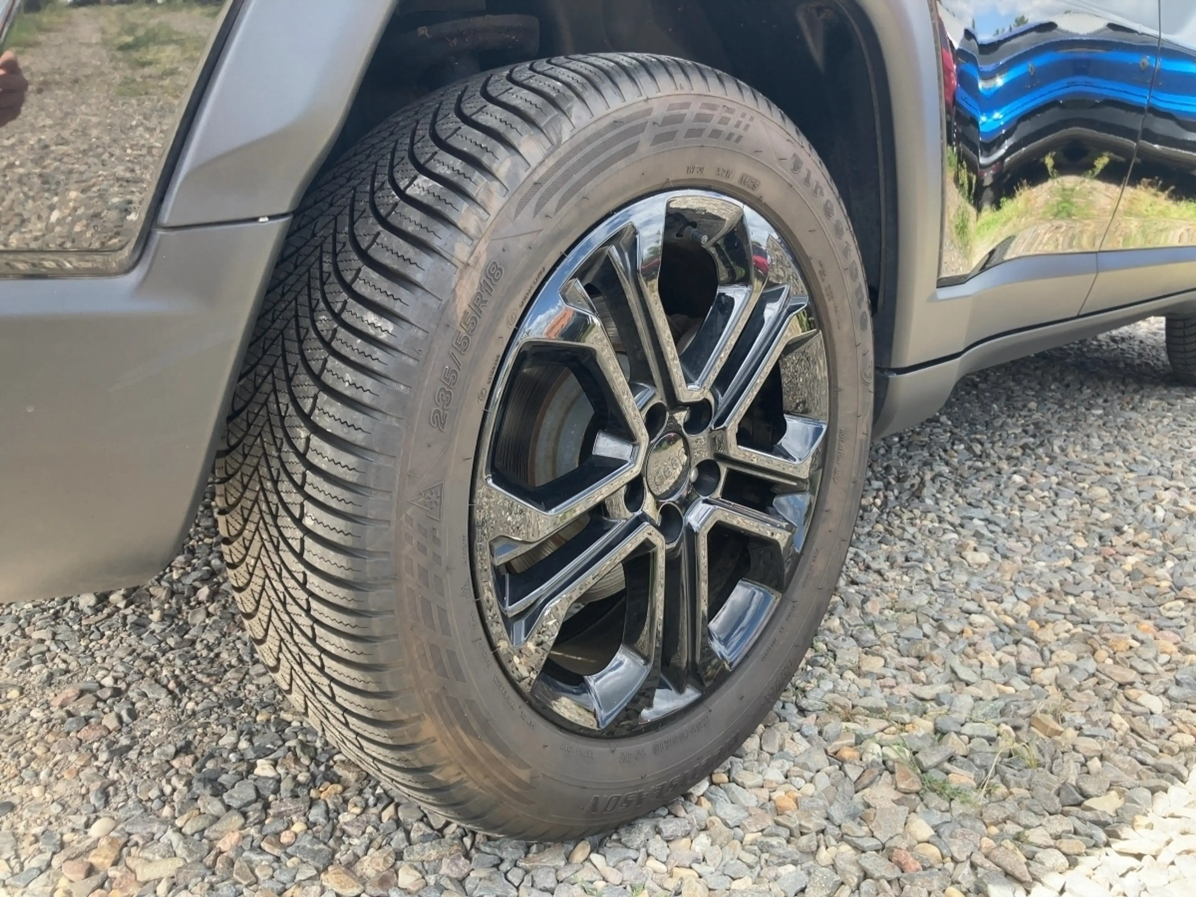 Jeep Compass Upland PHEV — photo 9