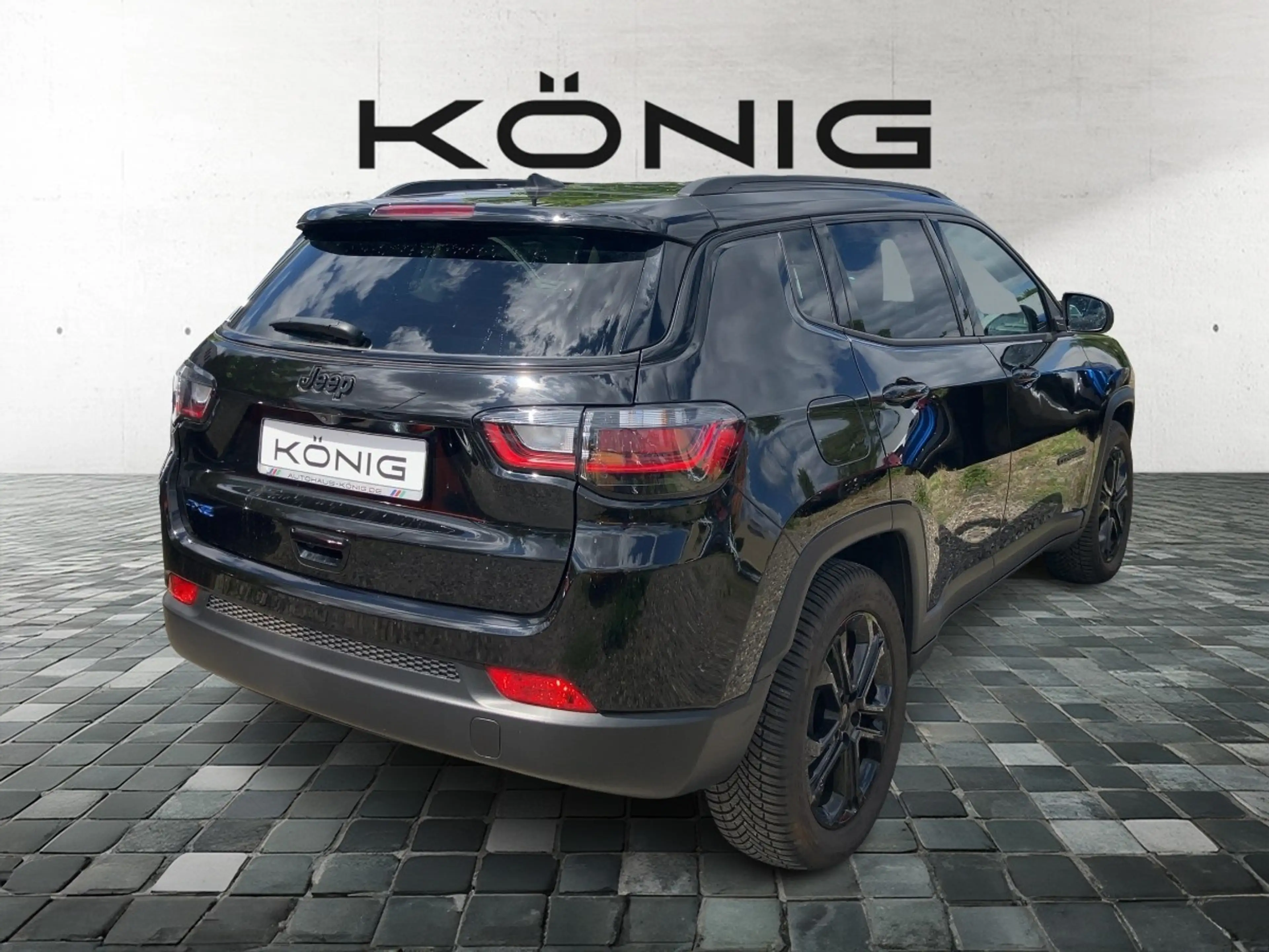 Jeep Compass Upland PHEV — photo 4