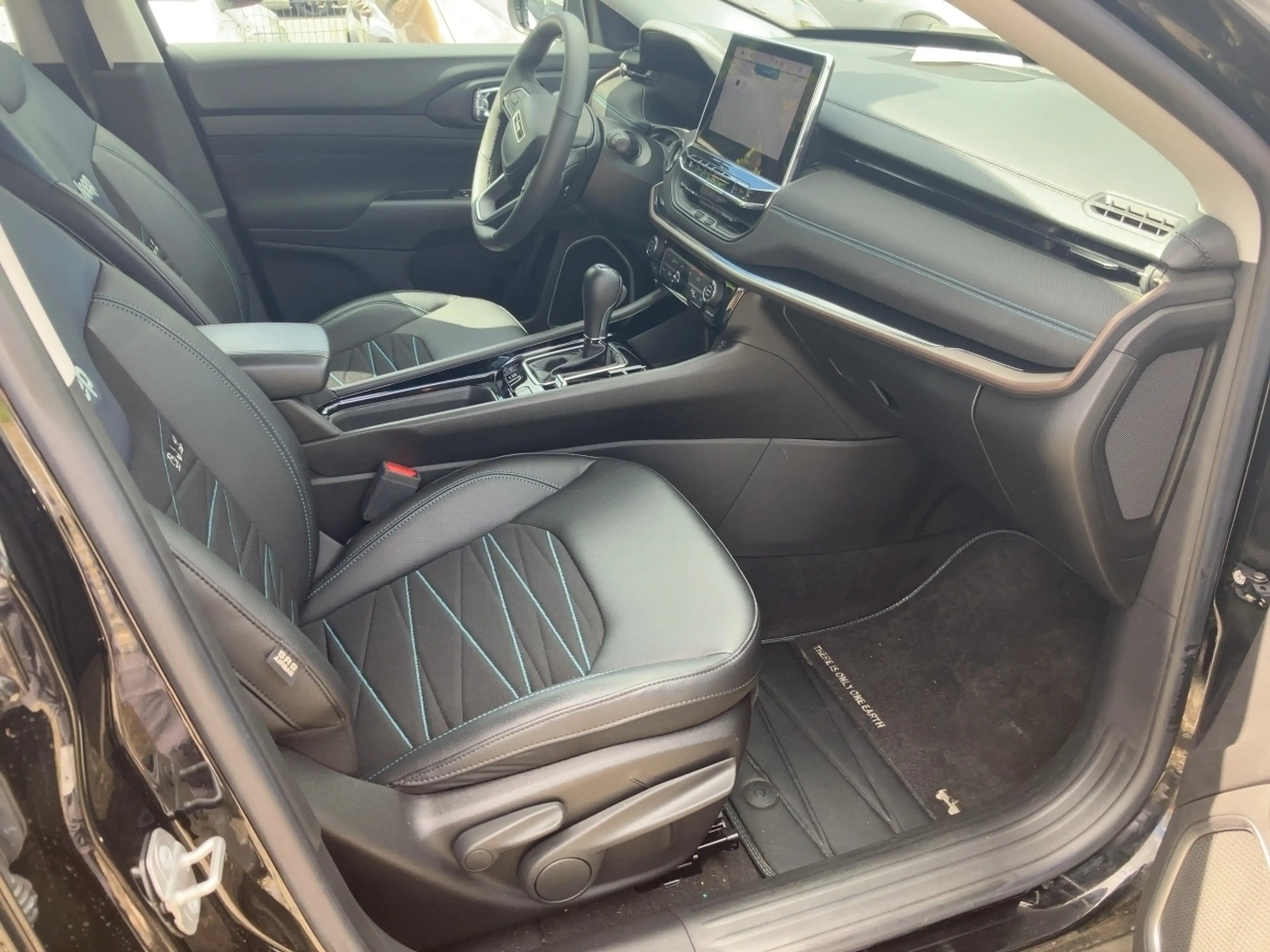 Jeep Compass Upland PHEV — photo 10