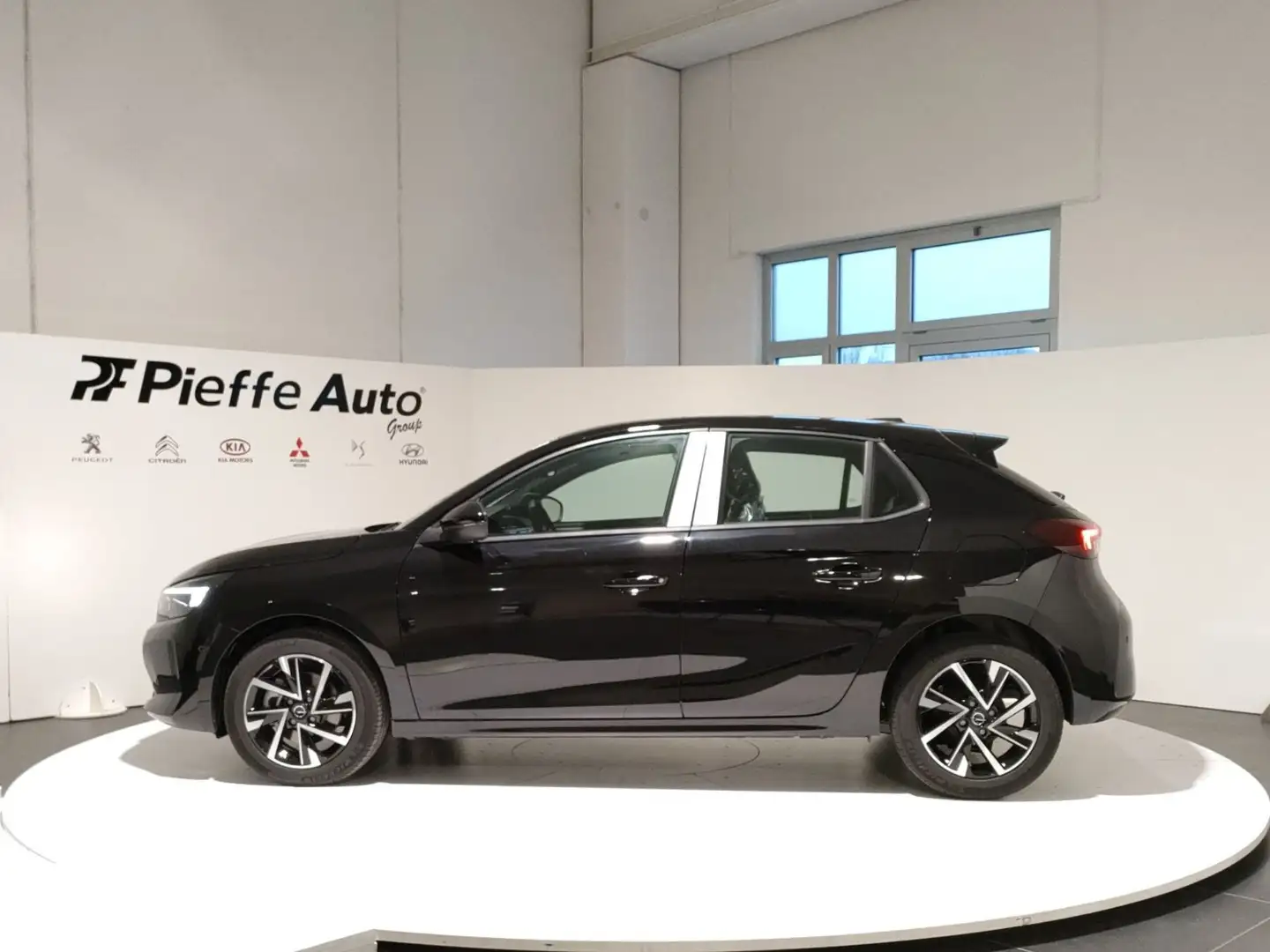 Opel Corsa Nuova Corsa GS 1.2 100HP MT6 Nero - 2