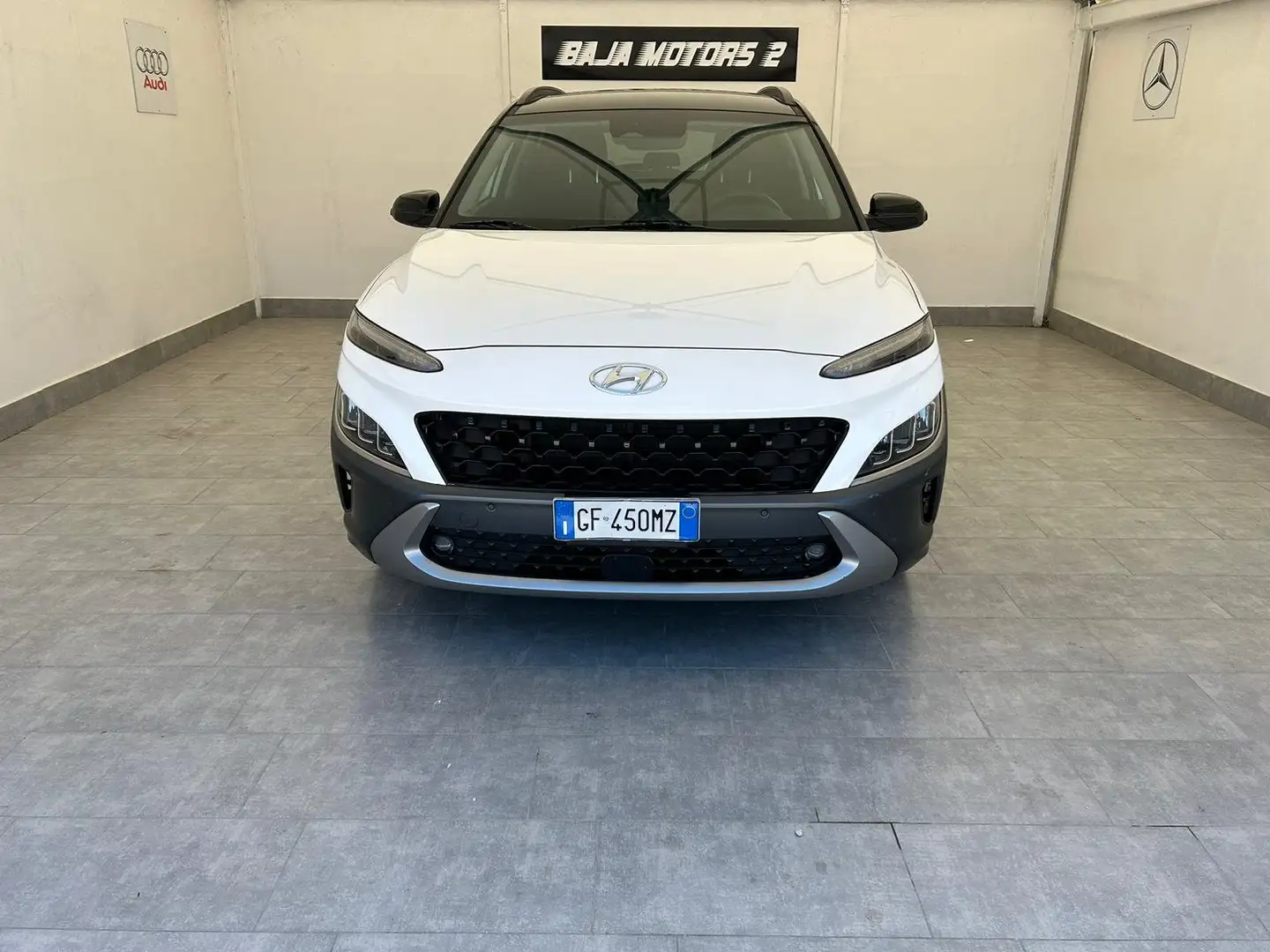 Hyundai KONA Kona 1.6 gdi hev Xline 2wd 141cv dct Bianco - 2