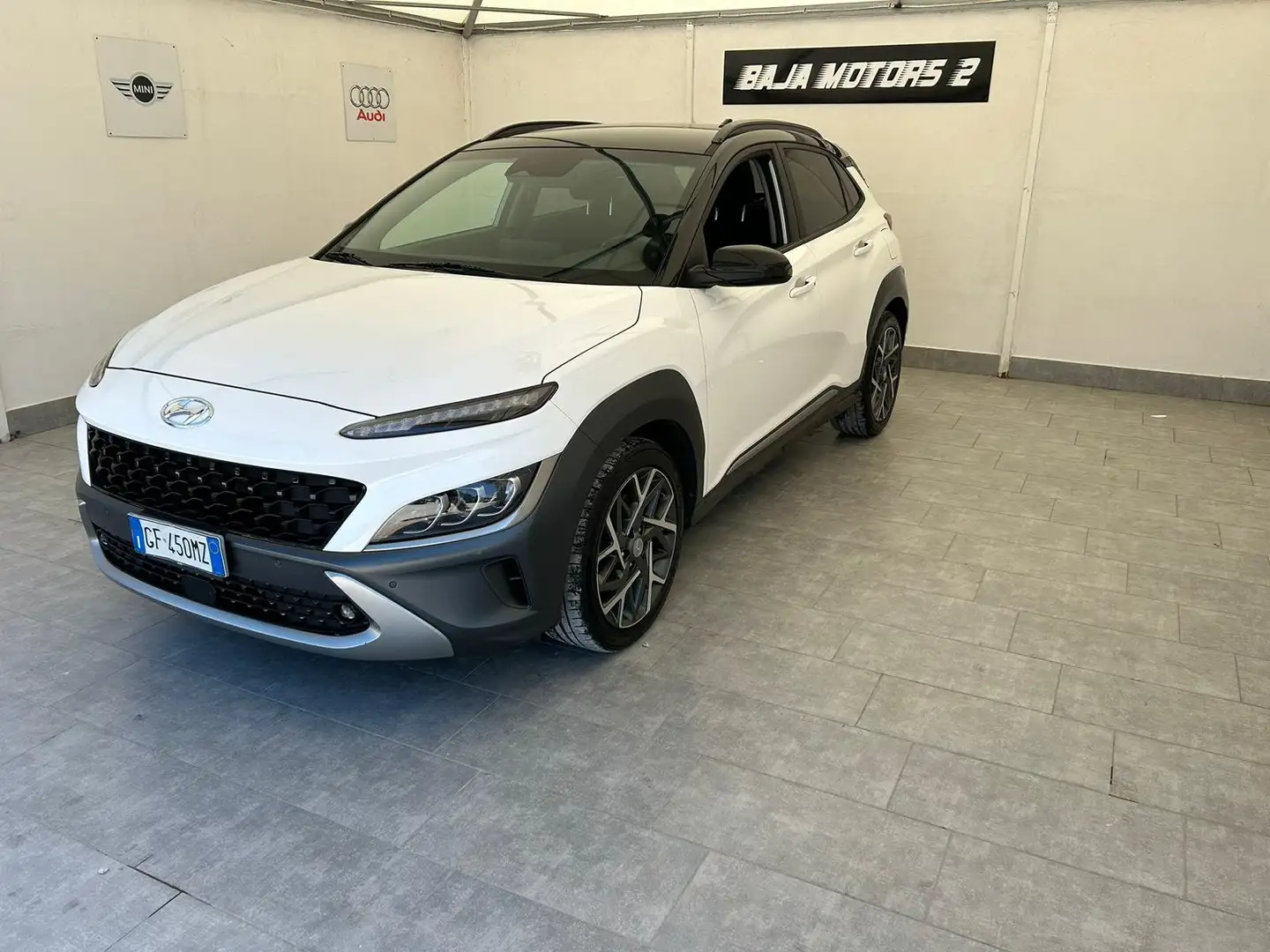 Hyundai KONA Kona 1.6 gdi hev Xline 2wd 141cv dct Bianco - 1