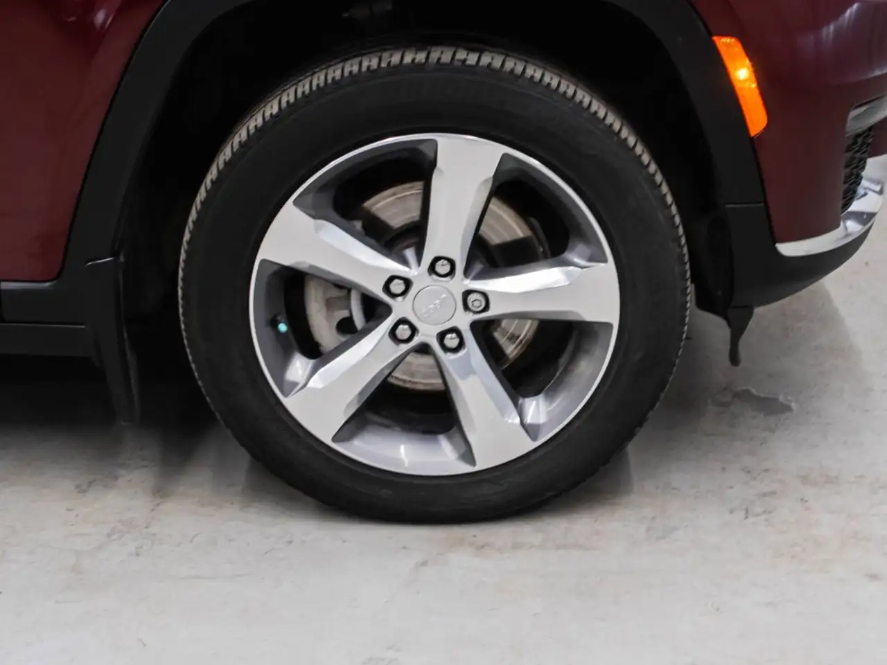 Jeep Grand Cherokee снимка Jeep Grand Cherokee