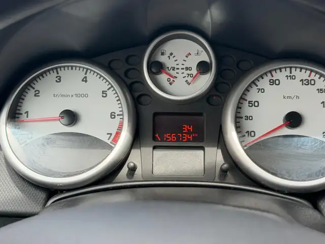 Peugeot 207 view 9