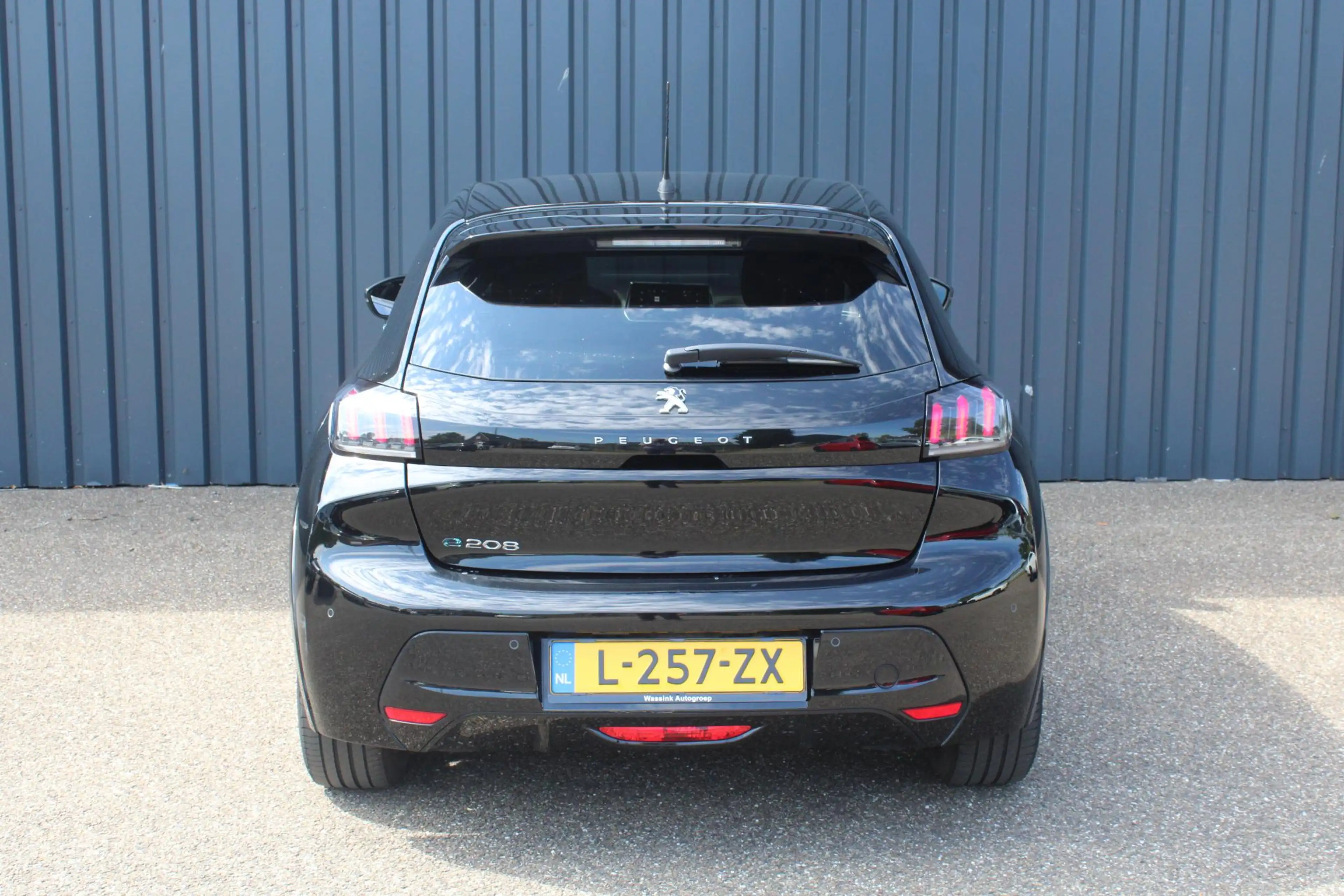 Peugeot e-208 EV Allure 50 kWh Carplay | Climate Control | Parke — photo 5