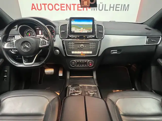 Mercedes-Benz GLE view 11