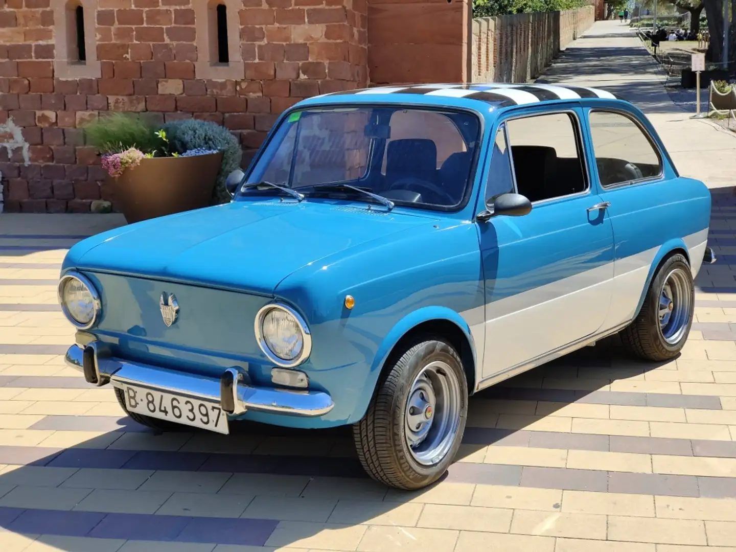 SEAT 850 Coupé Blau - 1