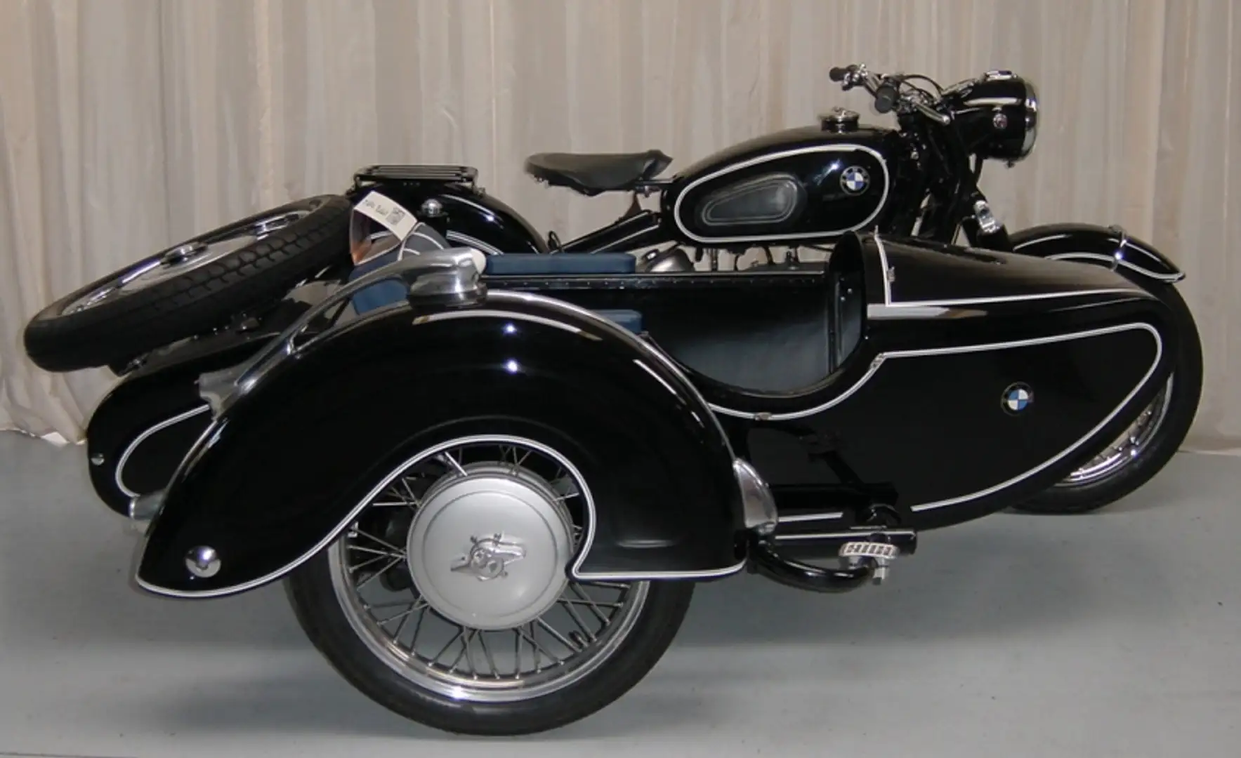 BMW R 60 Nieuwstaat Negro - 1