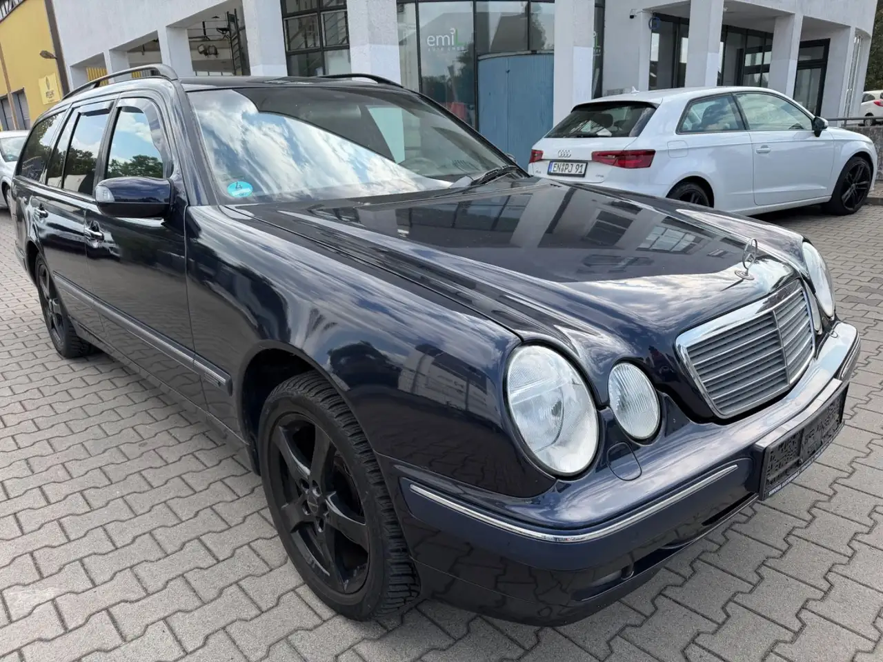 Mercedes-Benz E 320 T 4MATIC ELEGANCE * Automatik * Navi, foto 3