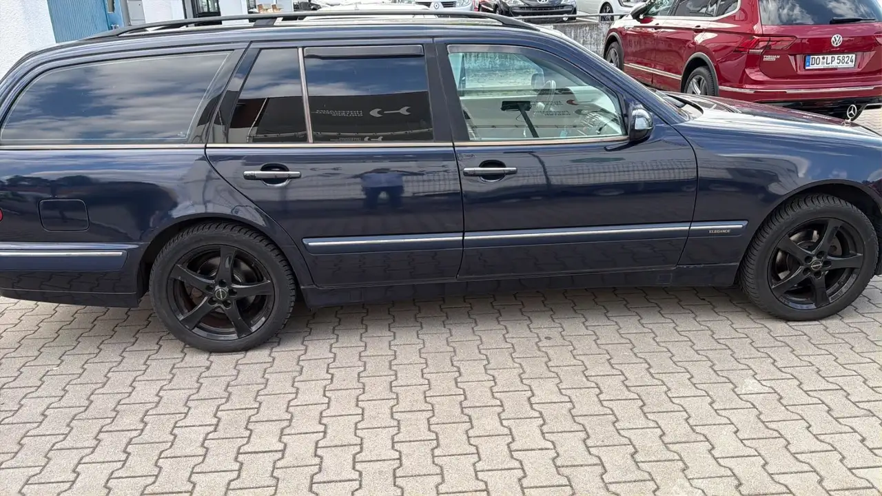 Mercedes-Benz E 320 T 4MATIC ELEGANCE * Automatik * Navi, foto 6