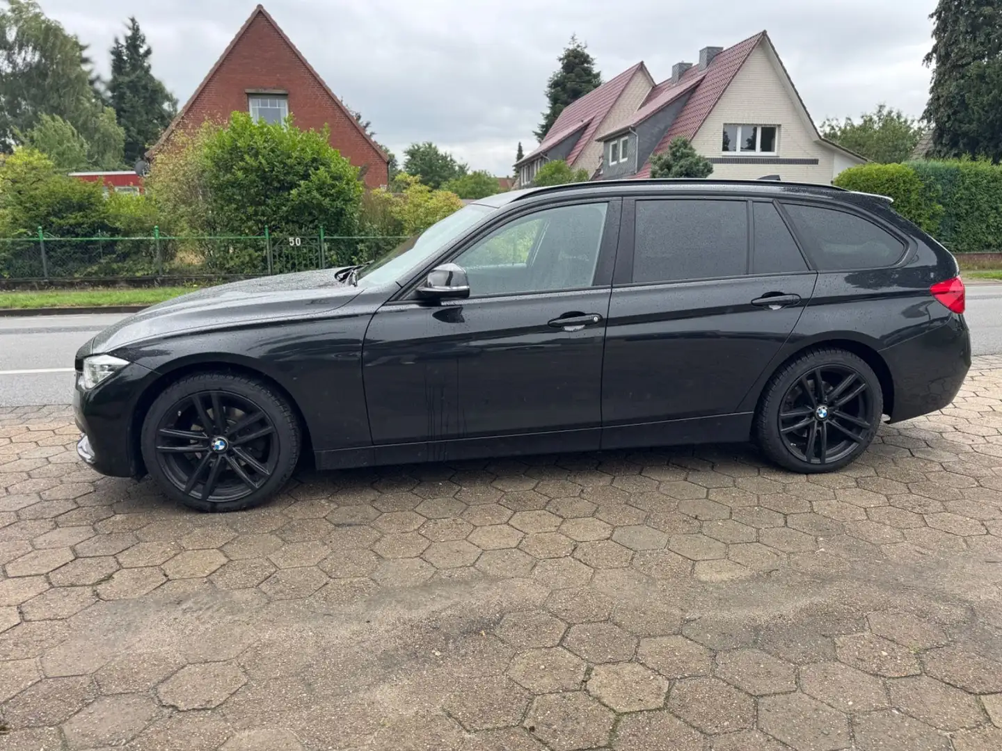 BMW 318 d Advantage*Automatik*Head UP*LED*elek.Heckk Negru - 1