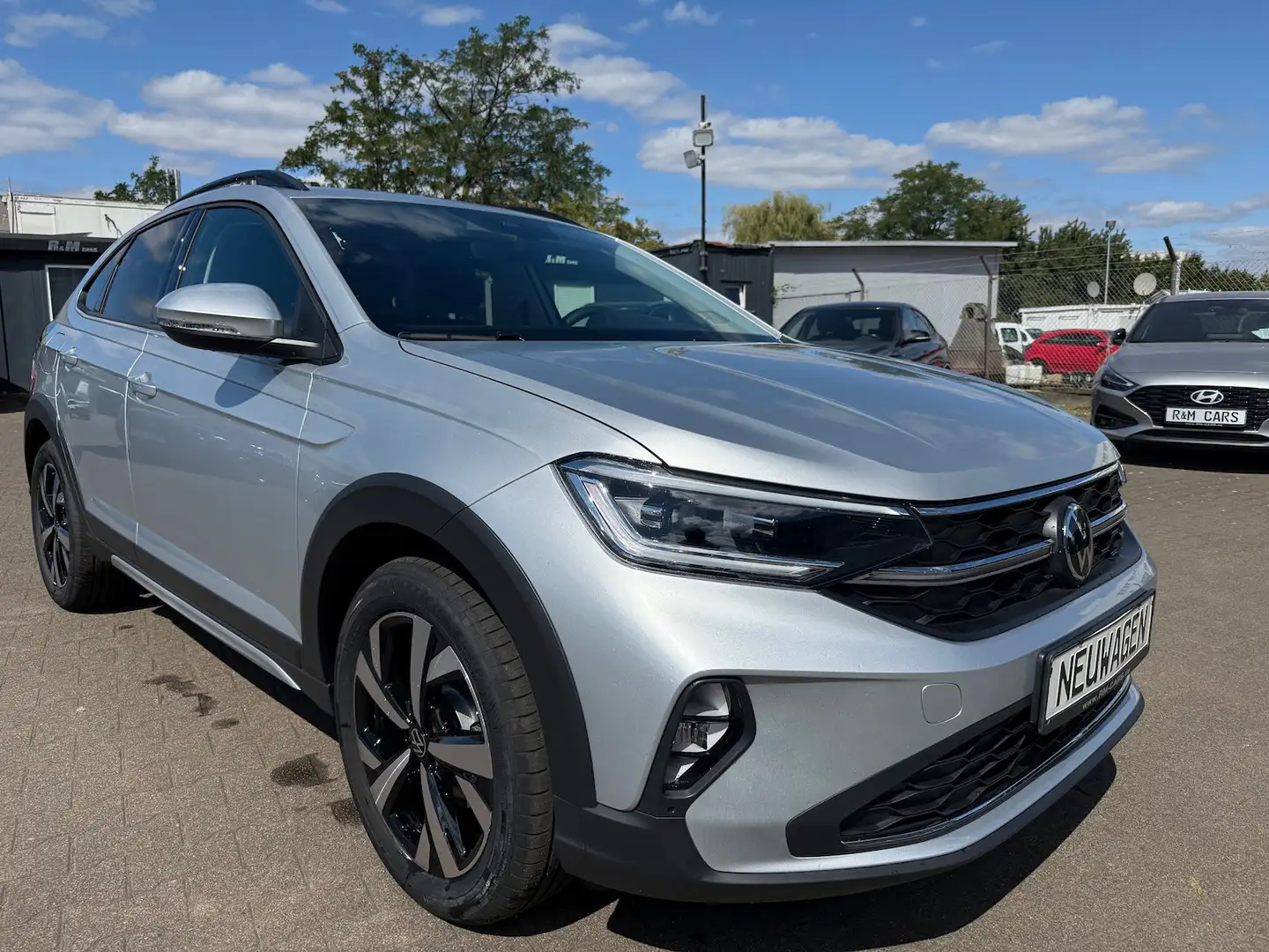 Volkswagen Taigo 1.0 TSI DSG Life/Kam/Matrix/Exclusive/AHK Zilver - 1