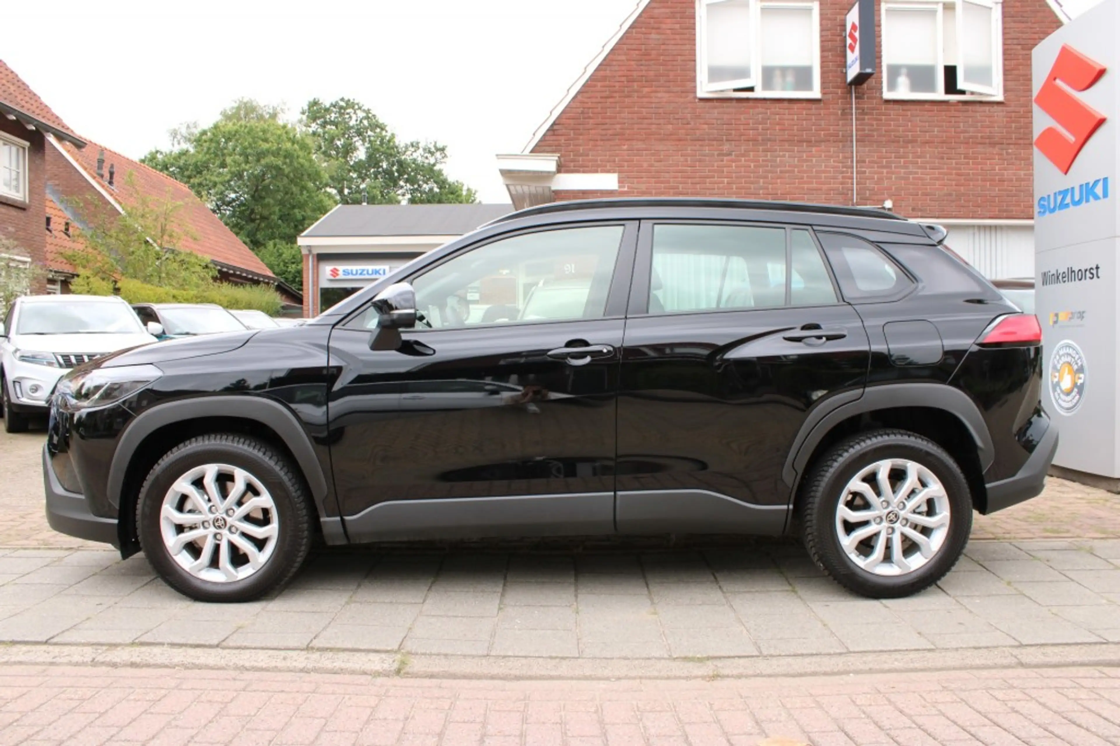 Toyota Corolla Cross HYBRID 140 STYLE / Rijklaarprijs — photo 2