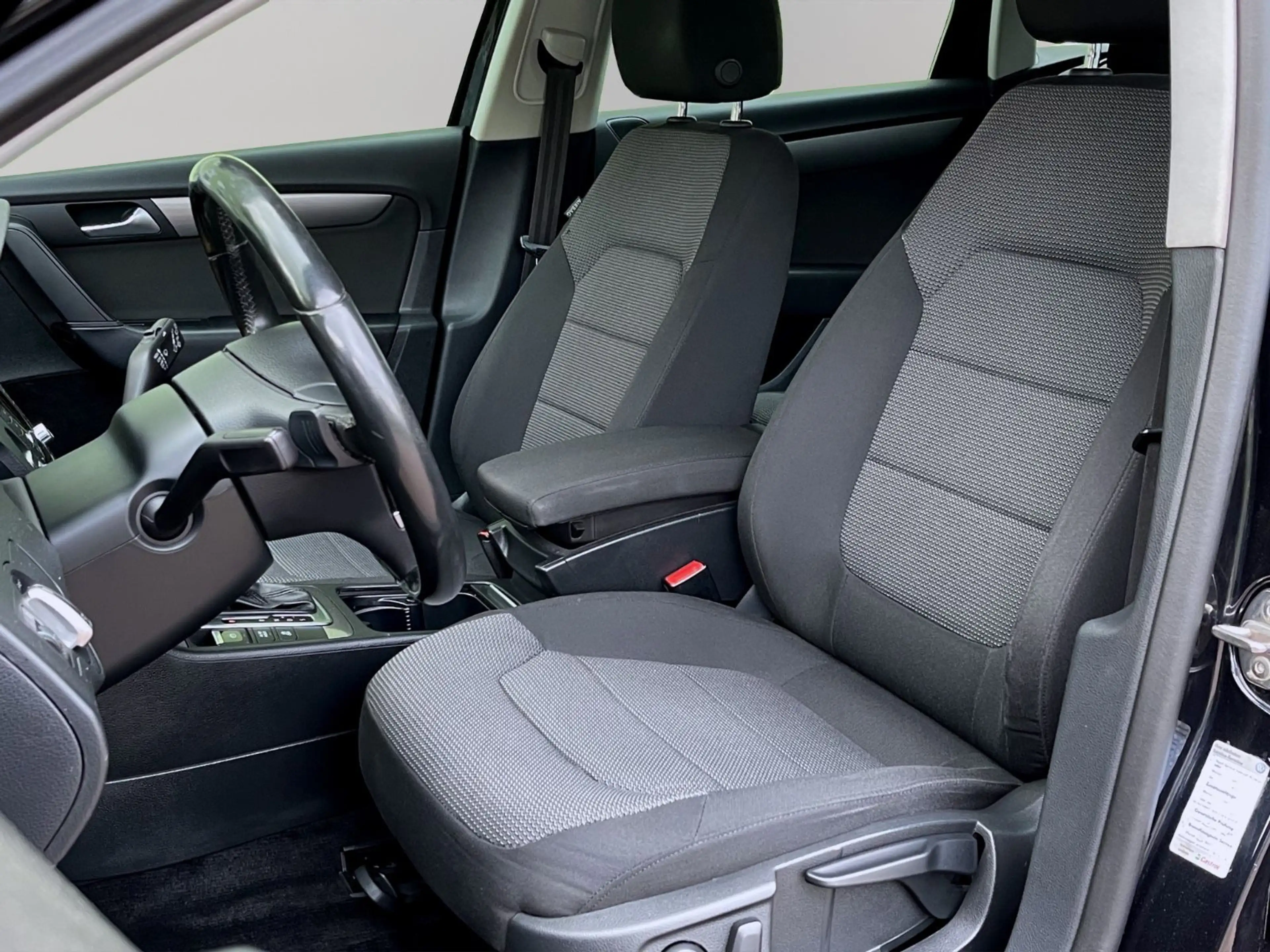 Volkswagen Passat Variant Passat 1,4 AUTOMATIK COMFORT NAVI AHK GARANTIE — photo 11