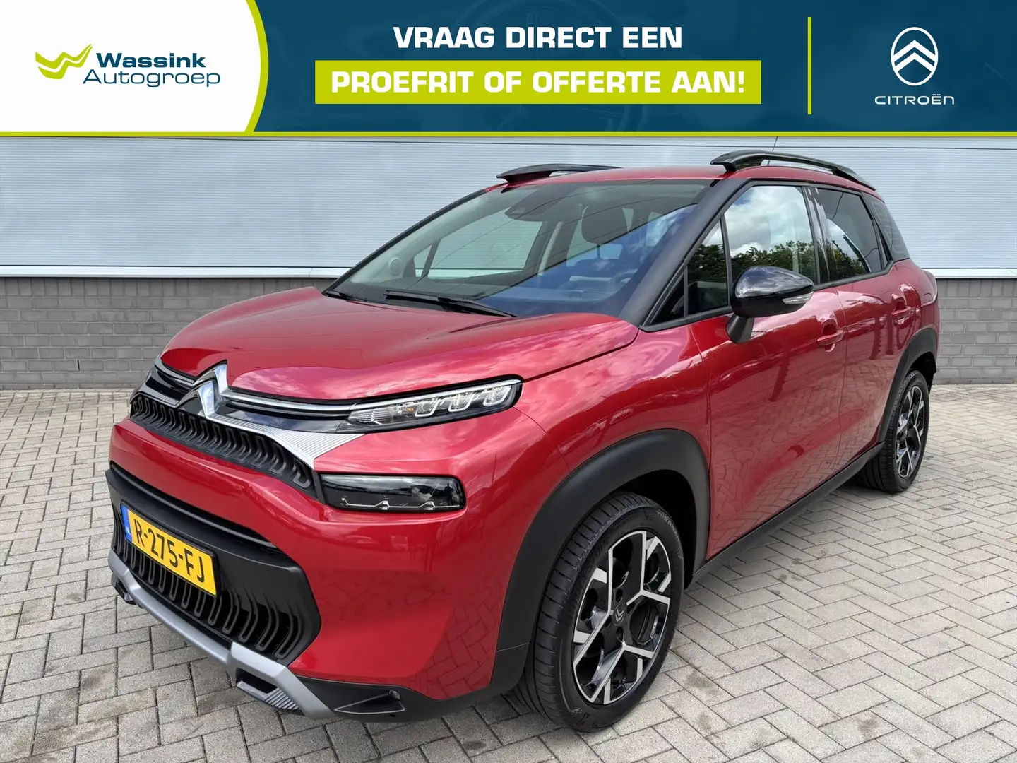 Citroen C3 Aircross 1.2 PureTech 130pk EAT6 Shine Automaat | Navigatie Rood - 1
