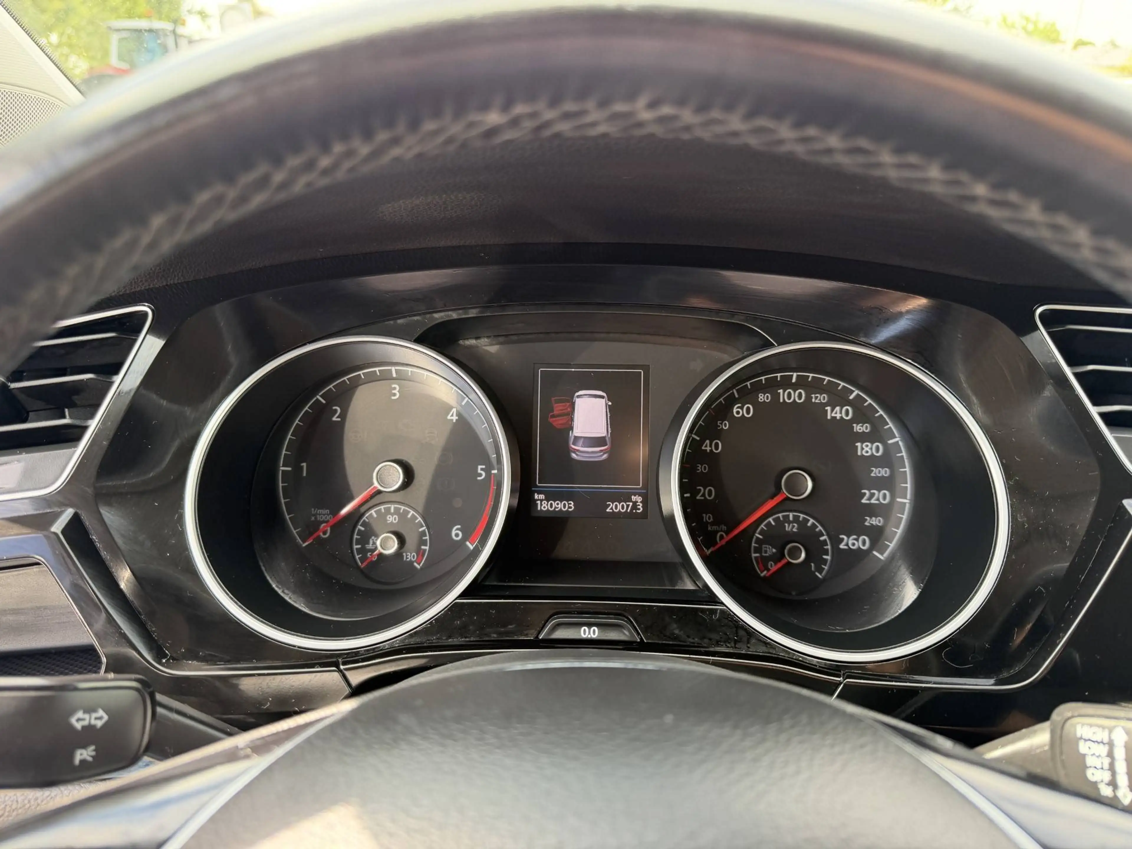 Volkswagen Touran Highline TDI DSG*1Besitz*TOPZustand*AHK*Kamera*Sitzh* — photo 13