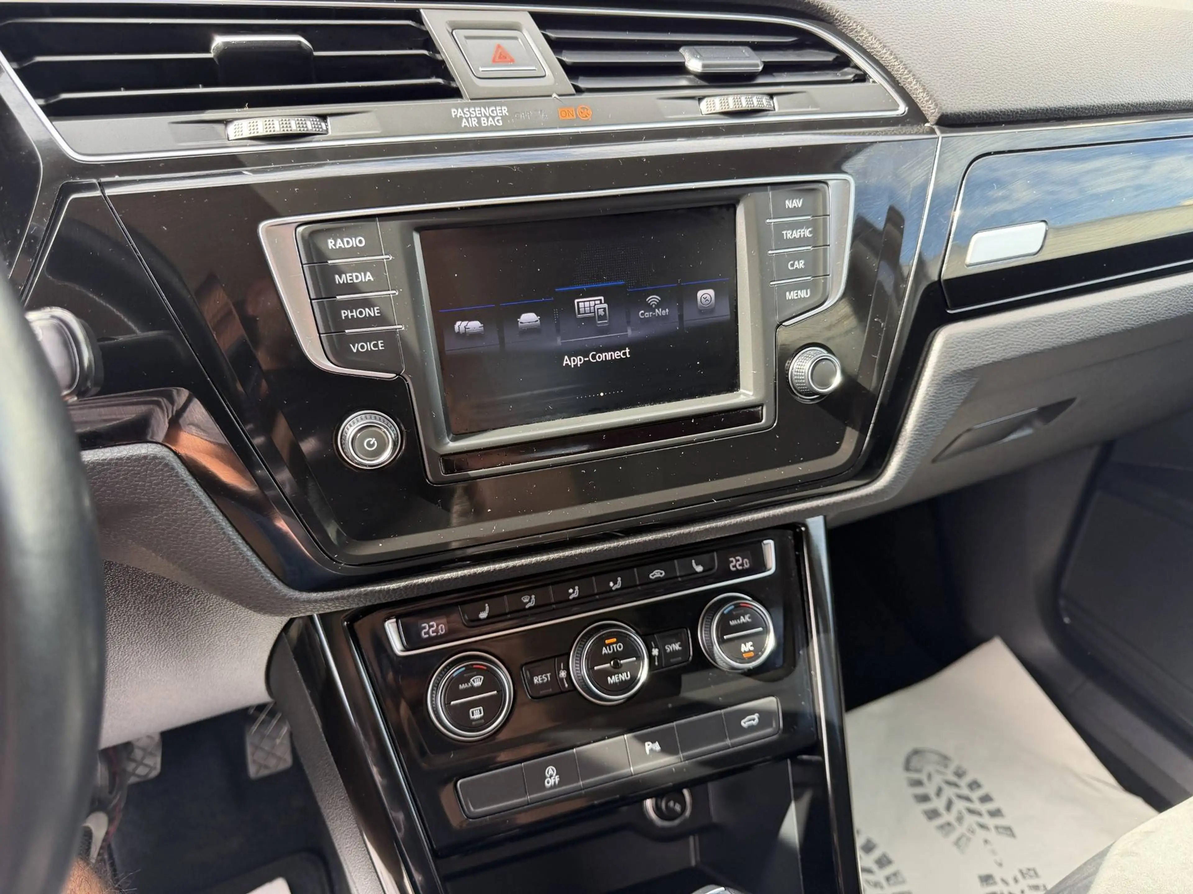 Volkswagen Touran Highline TDI DSG*1Besitz*TOPZustand*AHK*Kamera*Sitzh* — photo 15