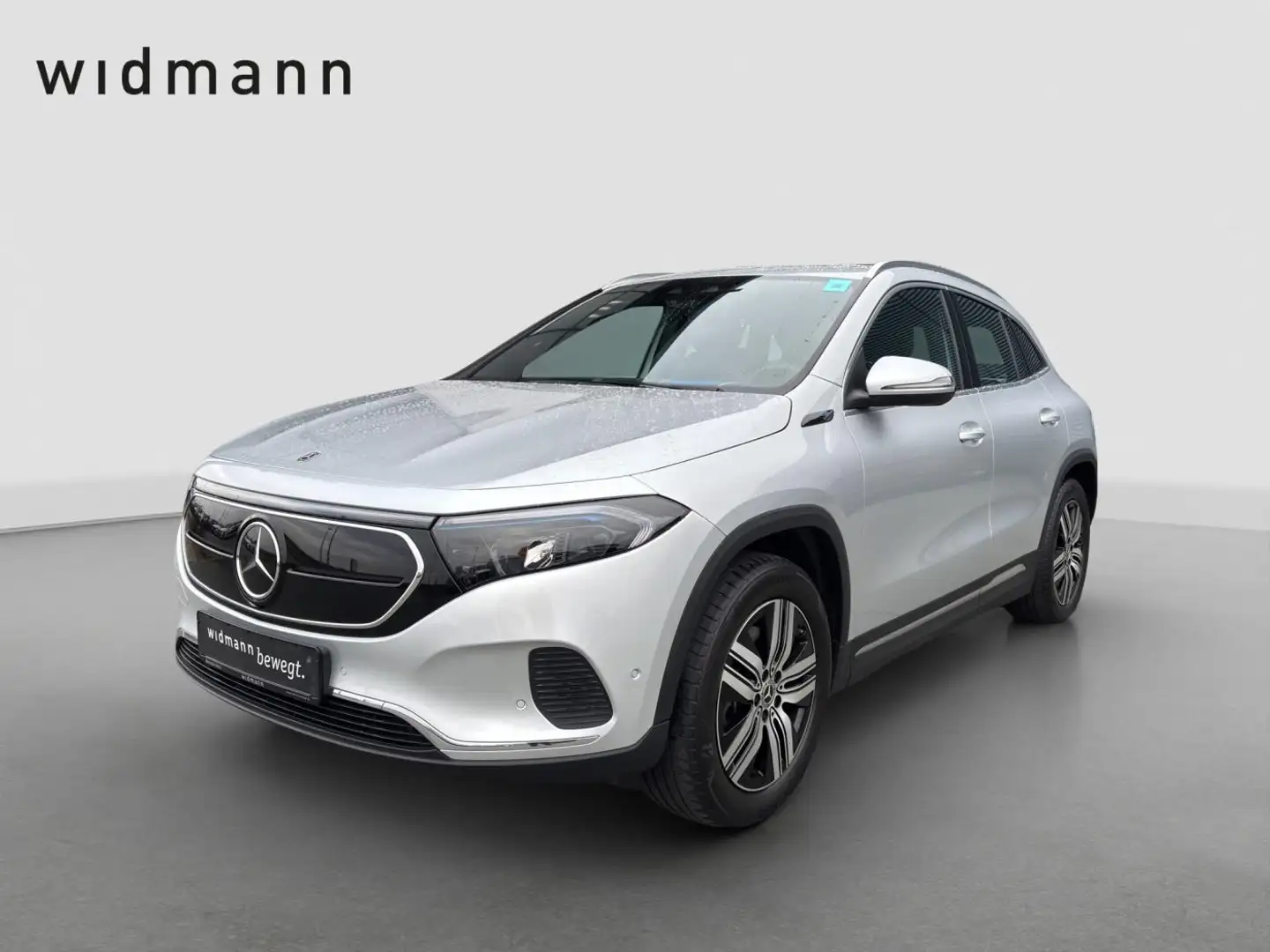 Mercedes-Benz EQA 300 4M Progressive*LED*AHK*PDC*Kam*Distronic Silber - 1