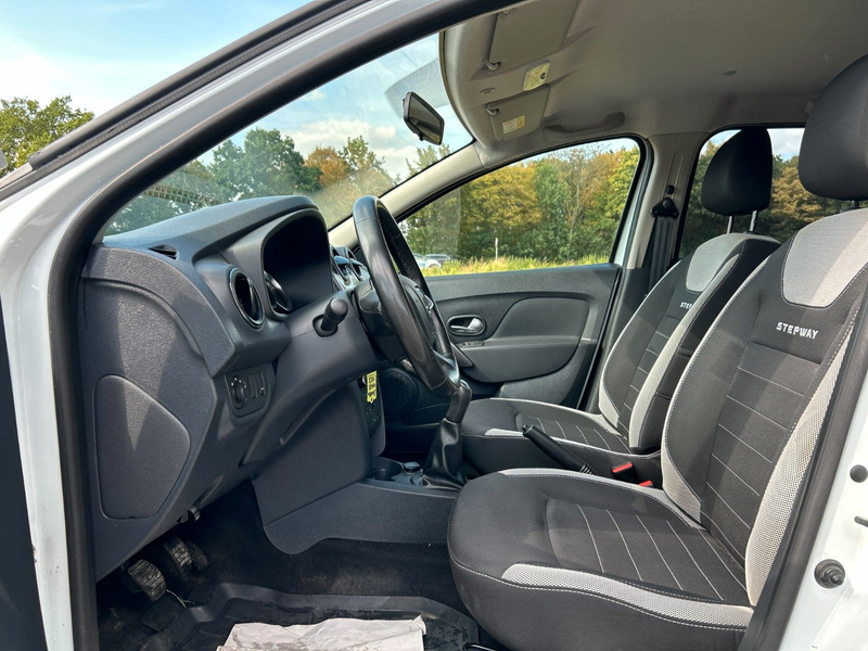 Dacia Sandero II Stepway Prestige TCe 90 Klima Radio — photo 11