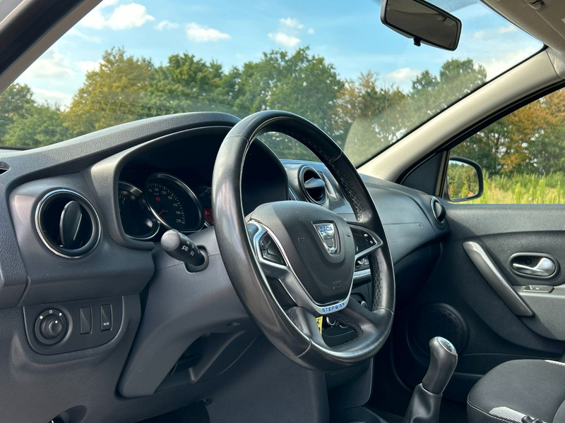 Dacia Sandero II Stepway Prestige TCe 90 Klima Radio — photo 12