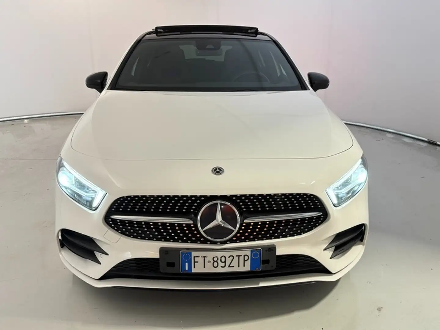 Mercedes-Benz A 180 180 d Premium auto Bianco - 2