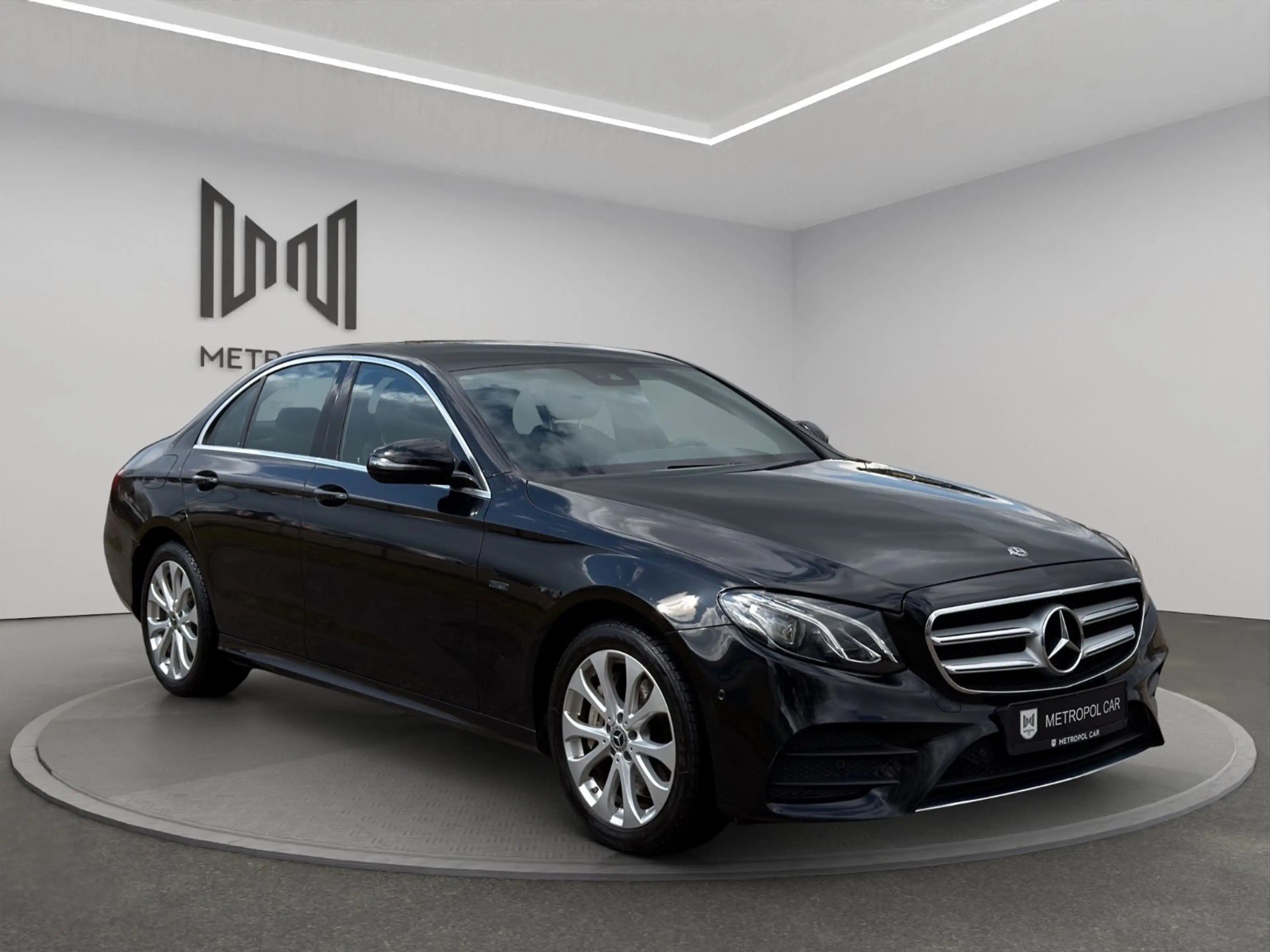 Mercedes-Benz E 350 e AMG-Line Ahk*Garantie*Finanzierung* — photo 7