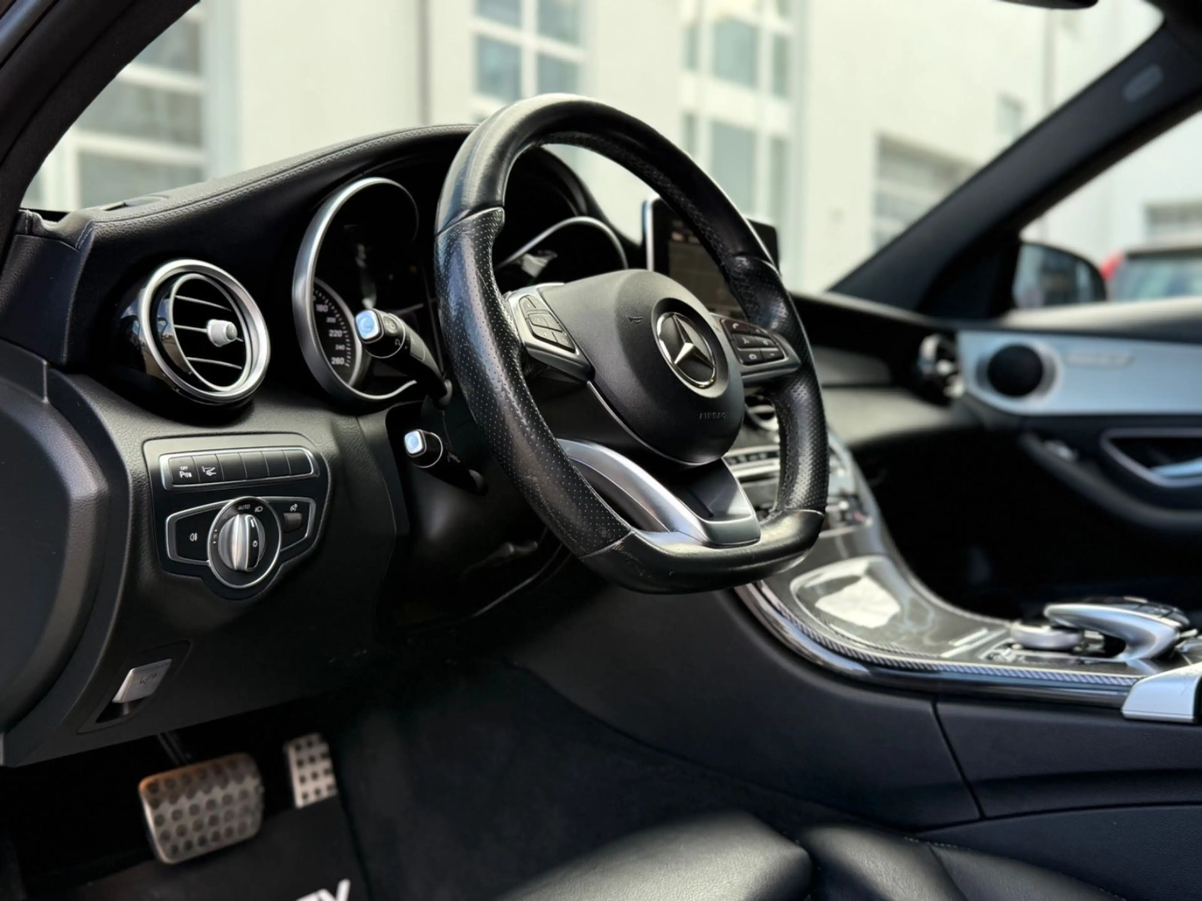 Mercedes-Benz C 250 9G CGI AMG NIGHT*PANO*STANDH*MEMO* — photo 6