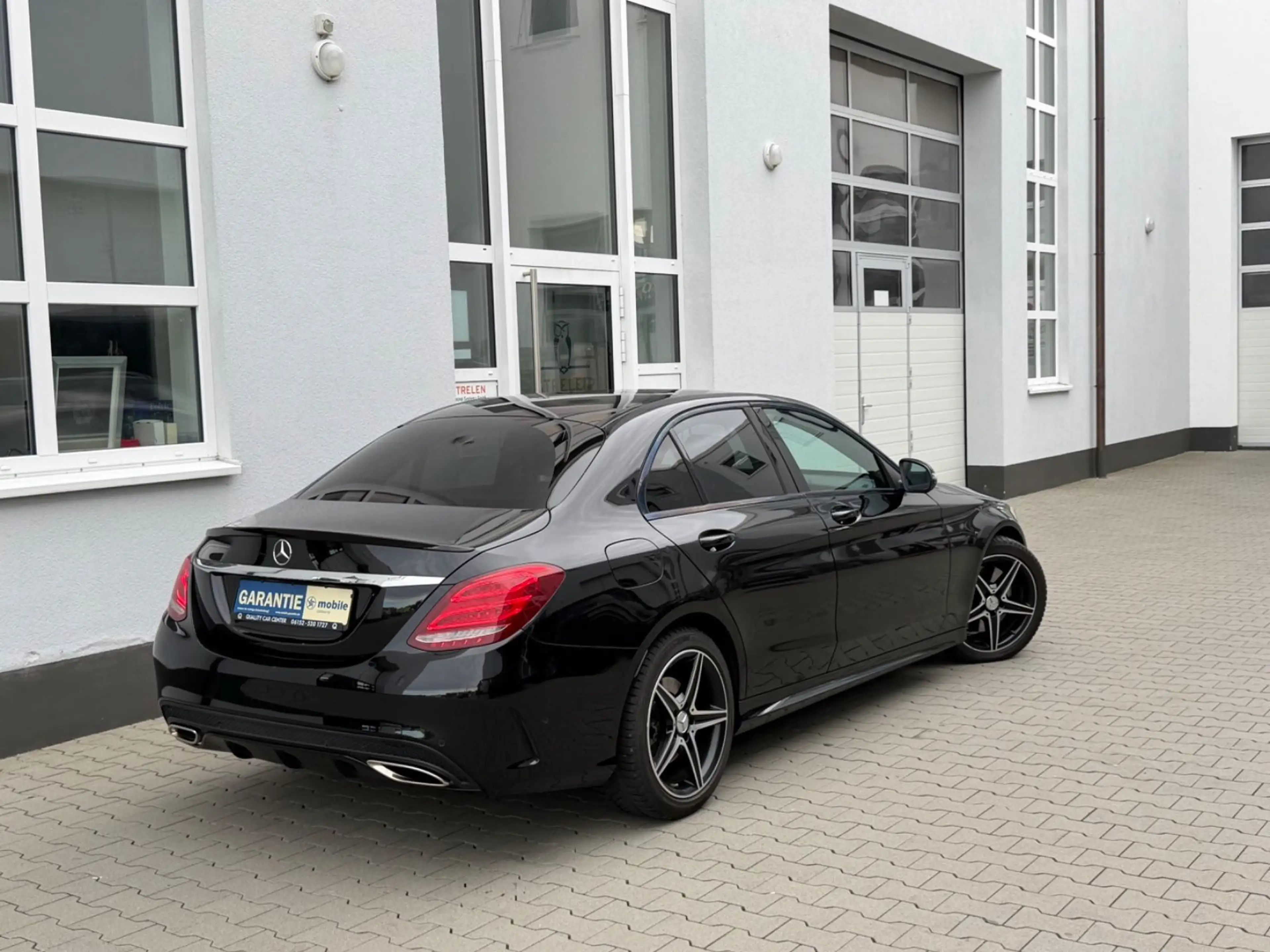 Mercedes-Benz C 250 9G CGI AMG NIGHT*PANO*STANDH*MEMO* — photo 3