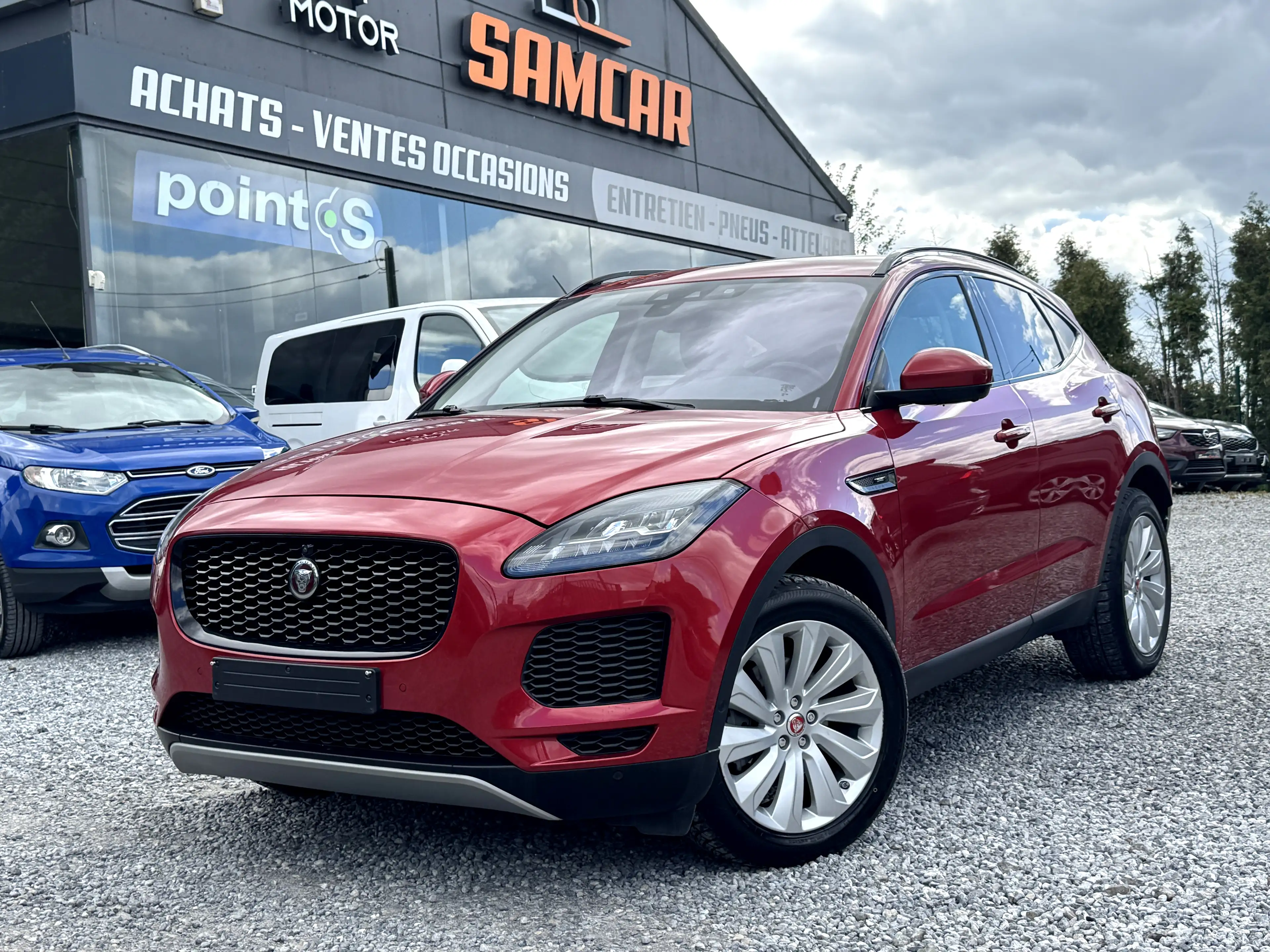 Jaguar E-Pace E-Pace 2.0 D AWD /PANO/CUIR/CARPLAY/ *GARANTIE*