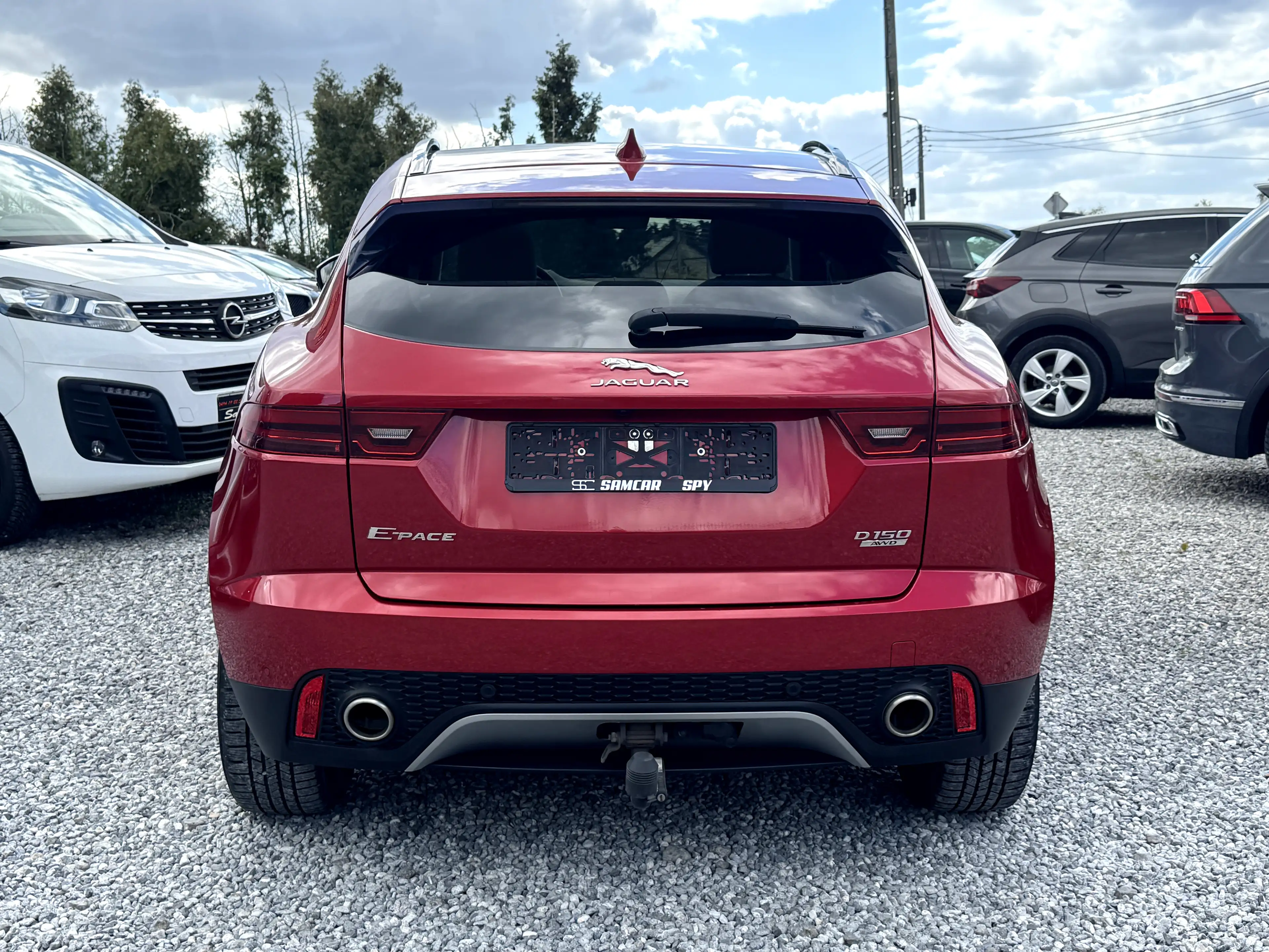 Jaguar E-Pace E-Pace 2.0 D AWD /PANO/CUIR/CARPLAY/ *GARANTIE* — photo 6