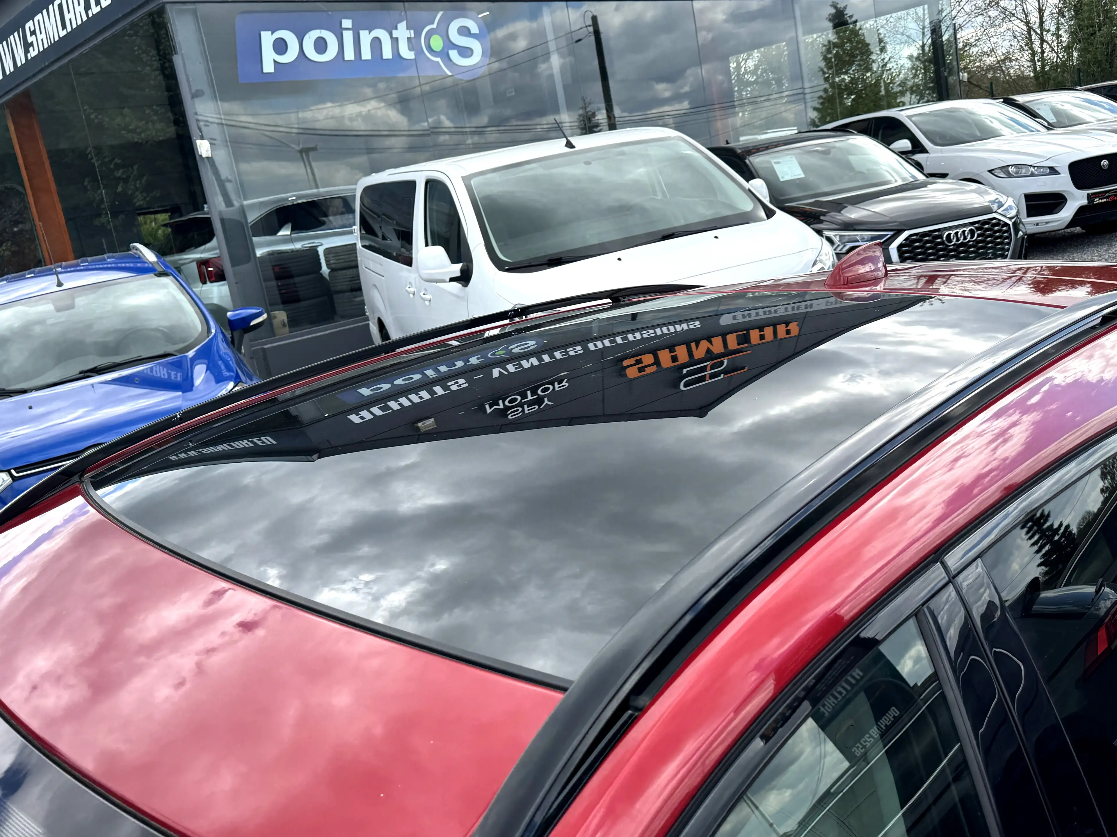Jaguar E-Pace E-Pace 2.0 D AWD /PANO/CUIR/CARPLAY/ *GARANTIE* — photo 4
