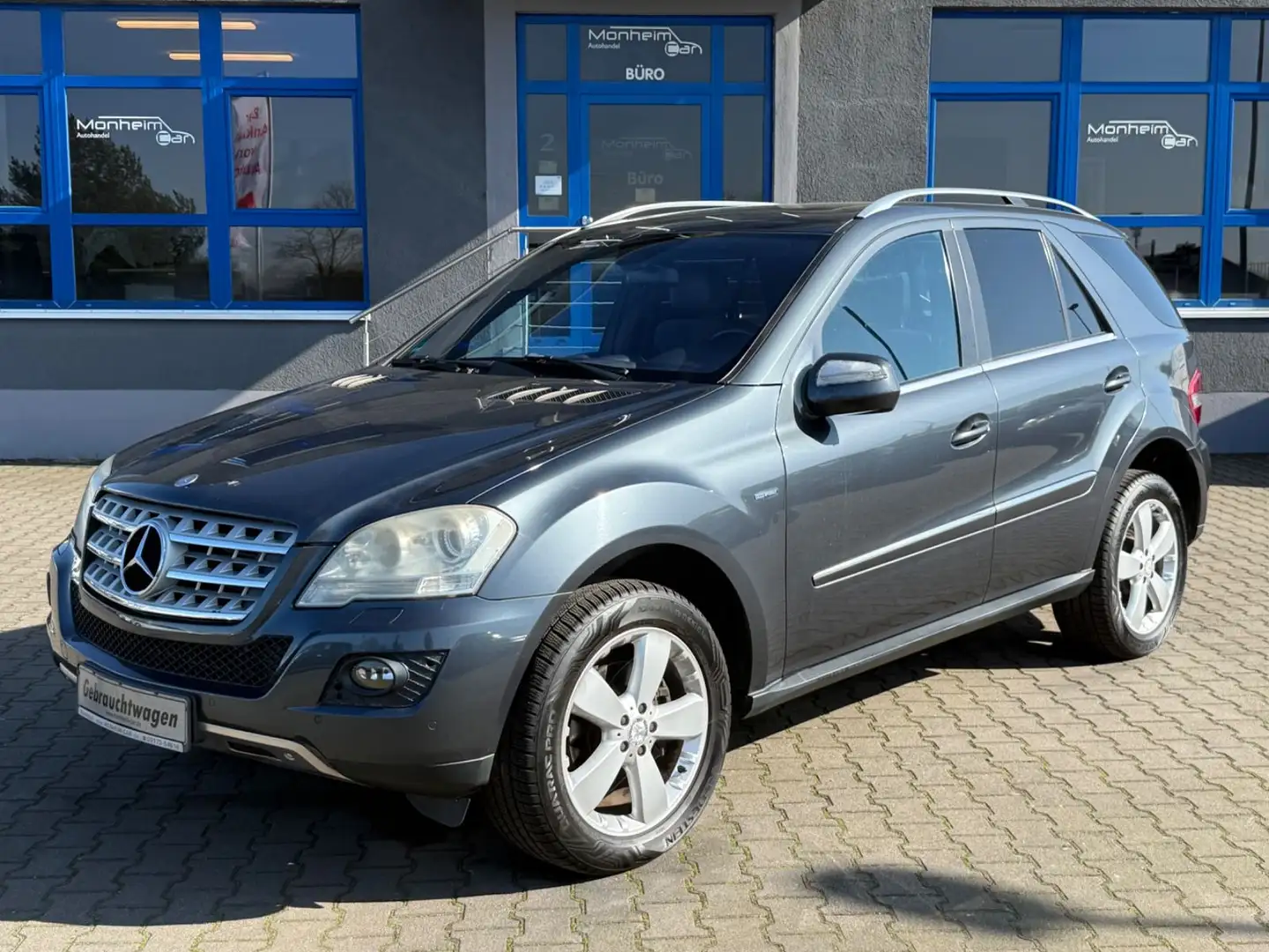 Mercedes-Benz ML 300 ML ML 300 CDI BlueEfficiency Grau - 1