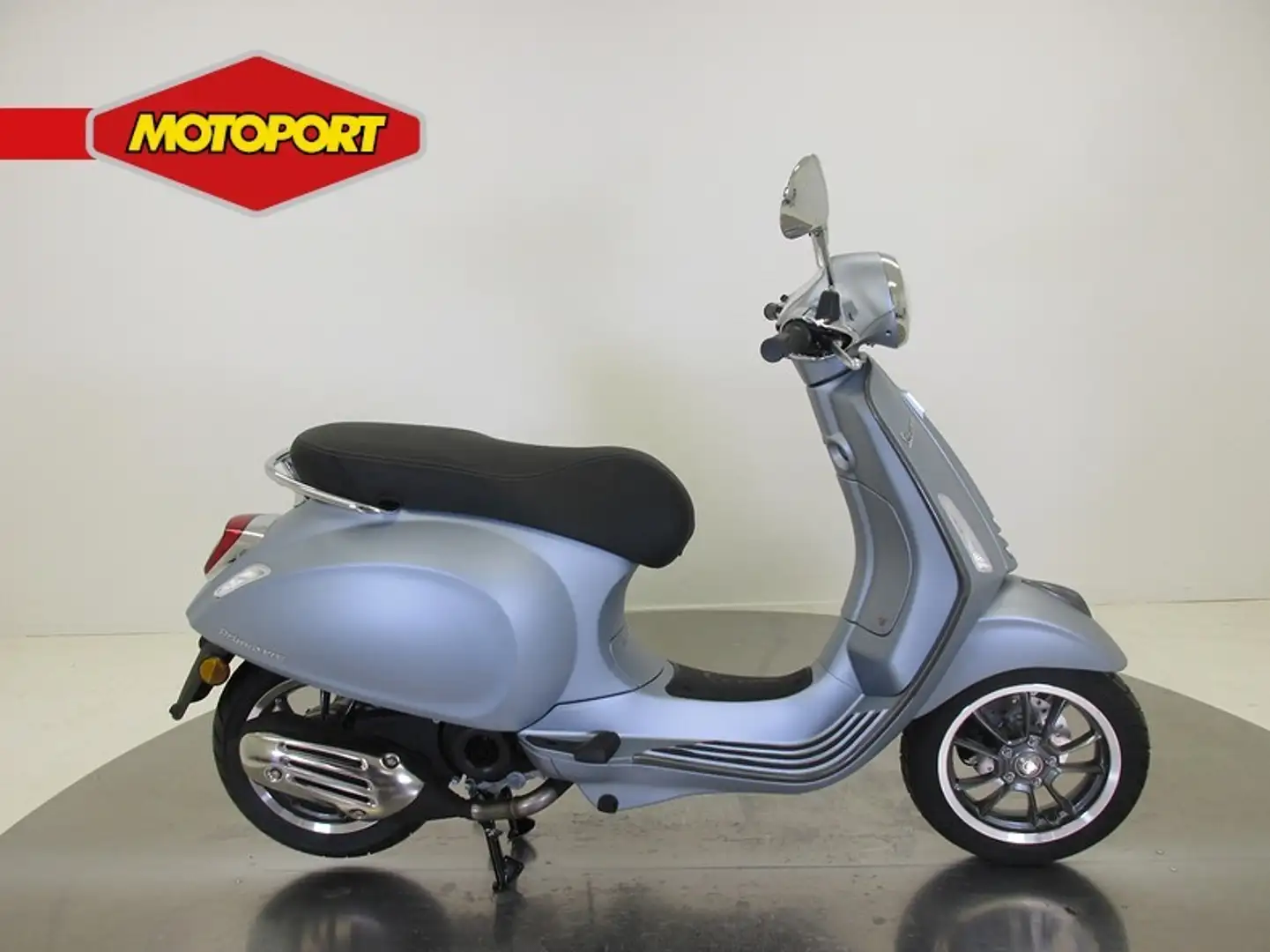 Vespa Primavera SPORT 45KM Gris - 1