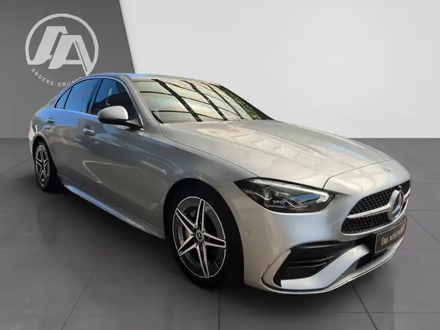 Mercedes-Benz C-Class view 5