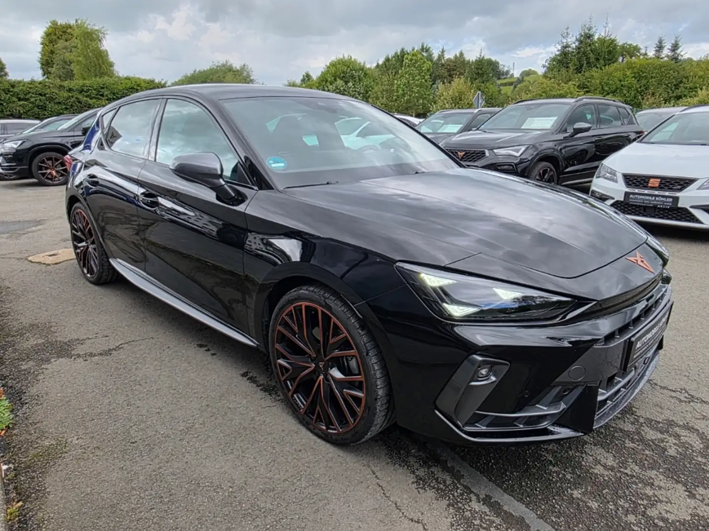 CUPRA Leon 1.5 eTSI DSG MATRIX SENNHEISER EDGE DYNAMIC Noir - 2