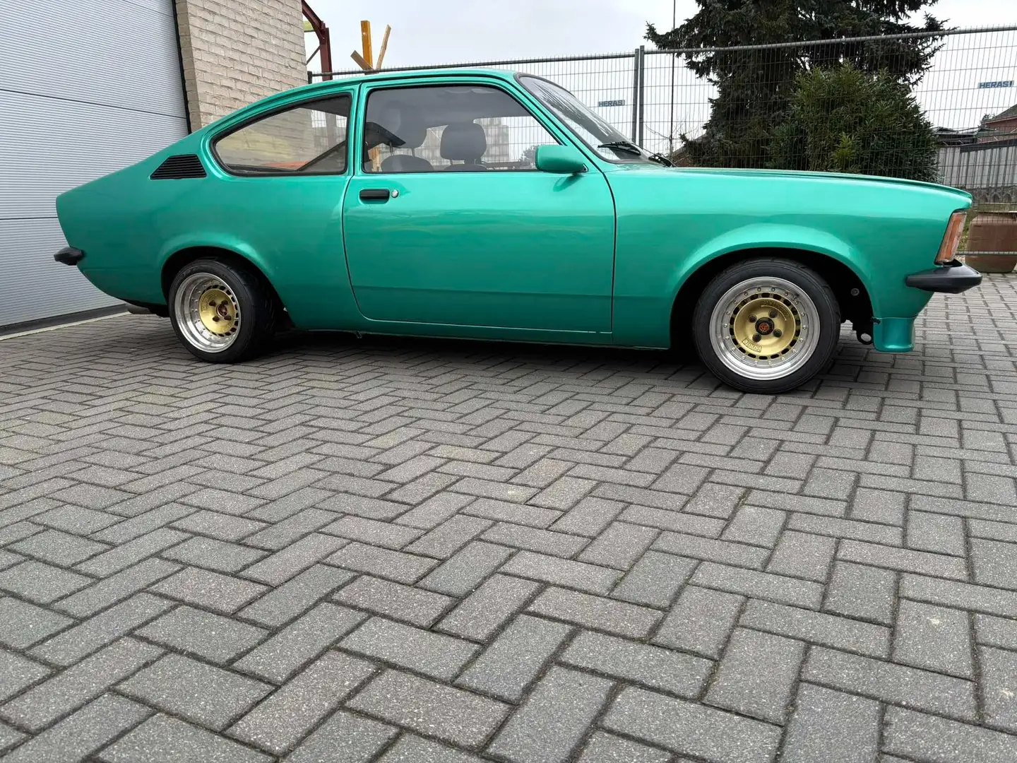 Oldtimer Opel kadett c Groen - 1