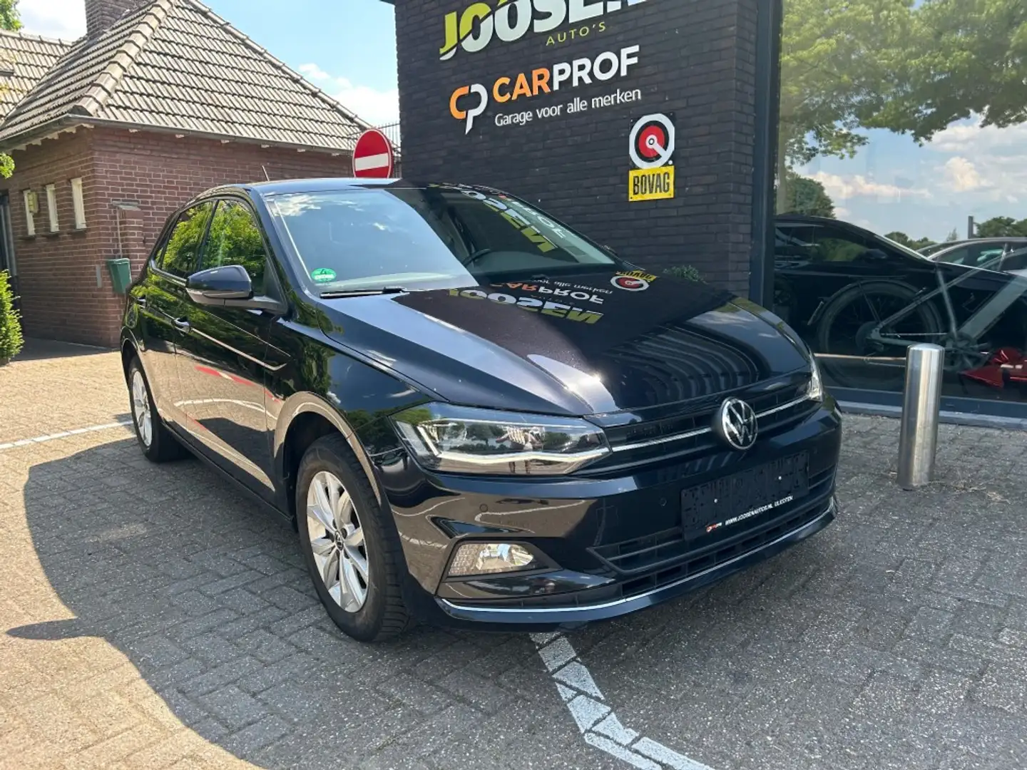 Volkswagen Polo 1.0 TSI HIGHL.BNSR Schwarz - 1
