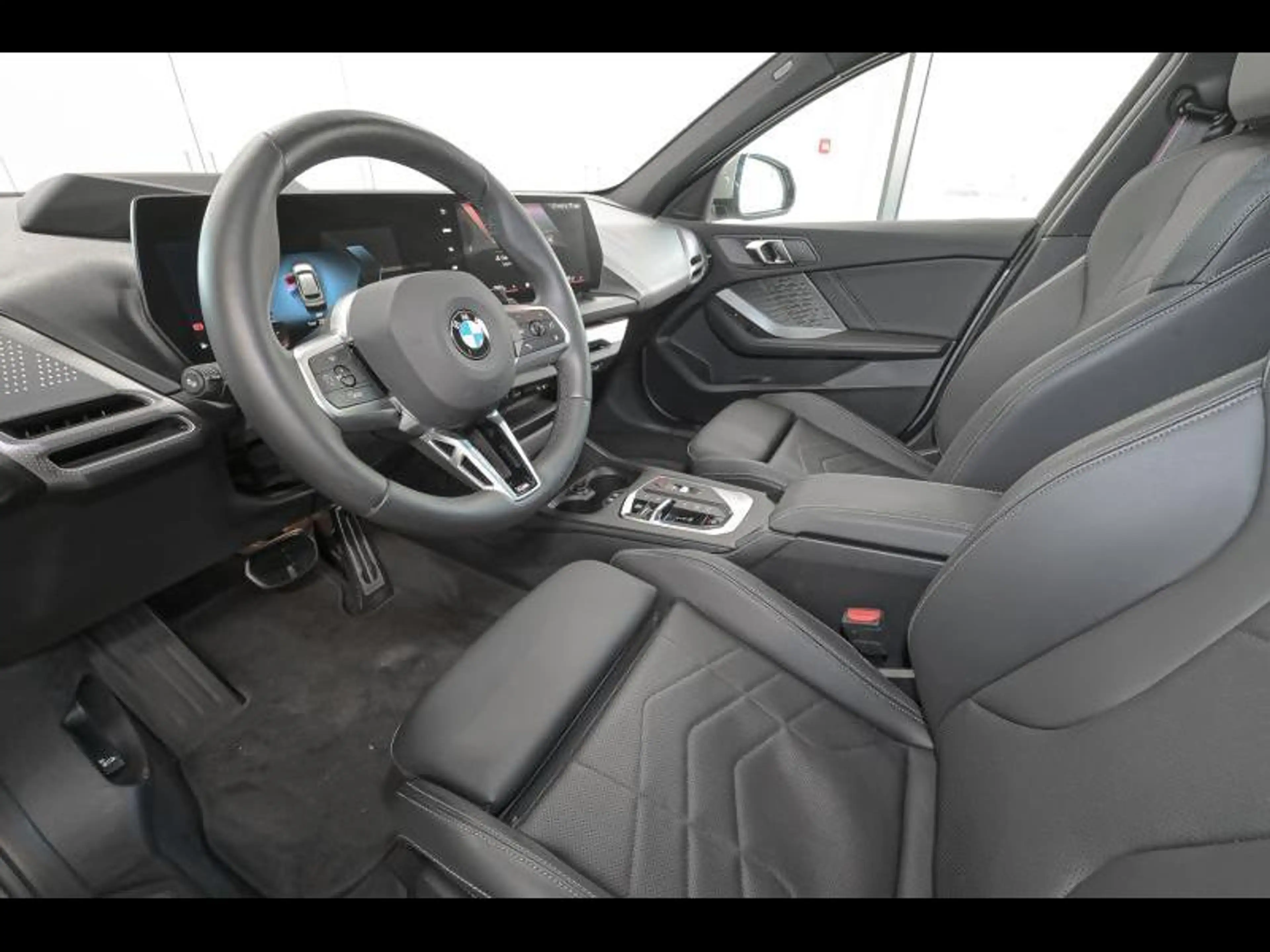 BMW 123 i xDrive - M pack — photo 6
