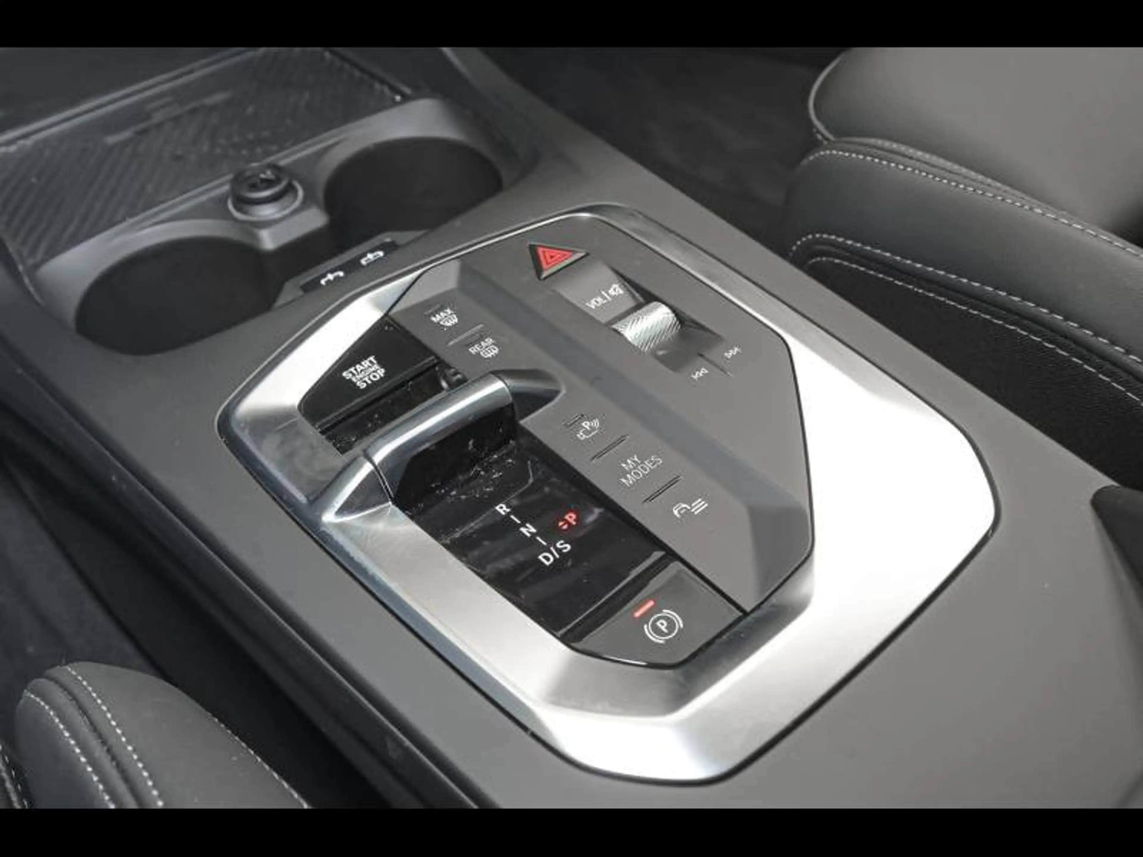 BMW 123 i xDrive - M pack — photo 11
