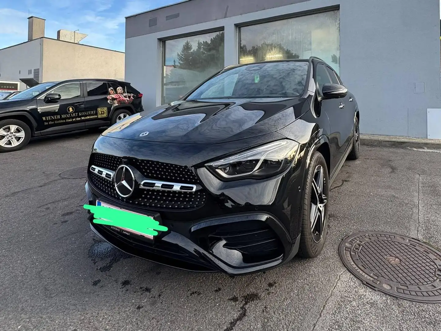 Mercedes-Benz GLA 200 GLA 200 Aut. Schwarz - 2
