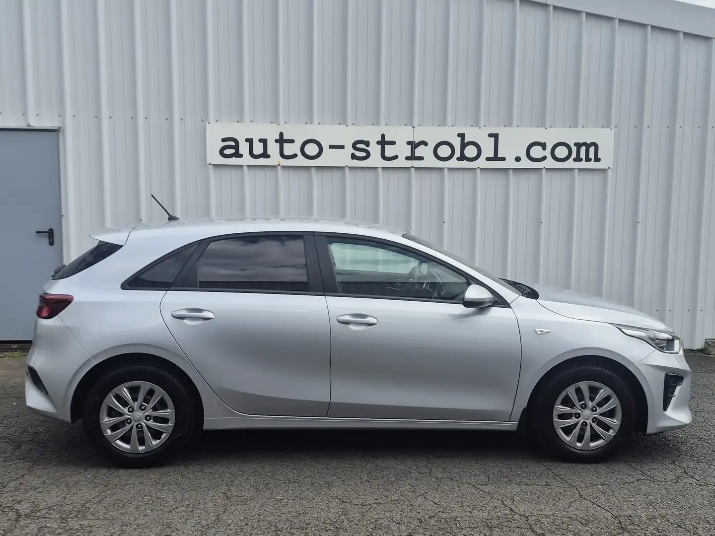 Kia Ceed / cee'd 1,0 T-GDI GPF Titan Silber - 2